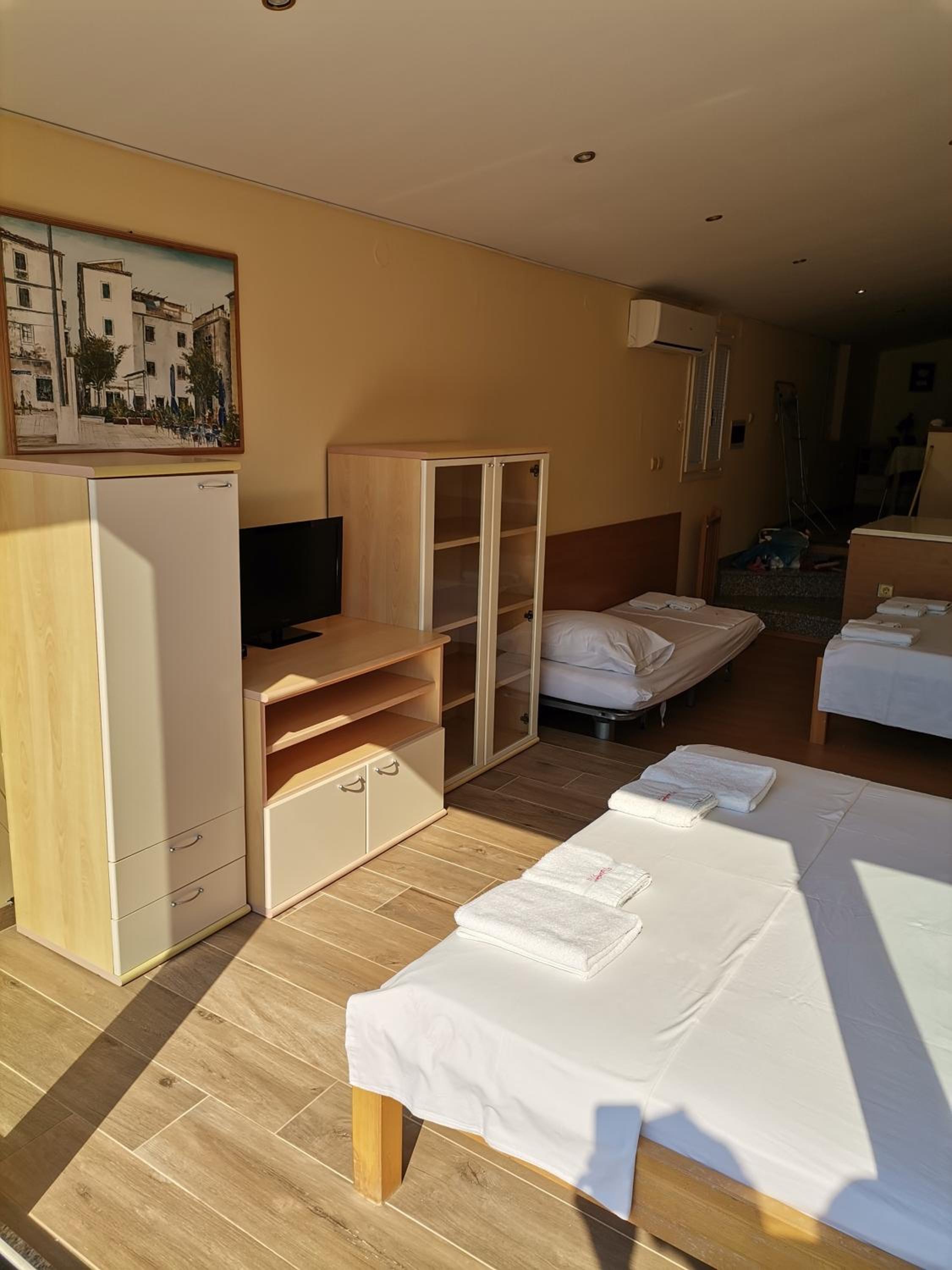 Apartments Valentino by Pag tours