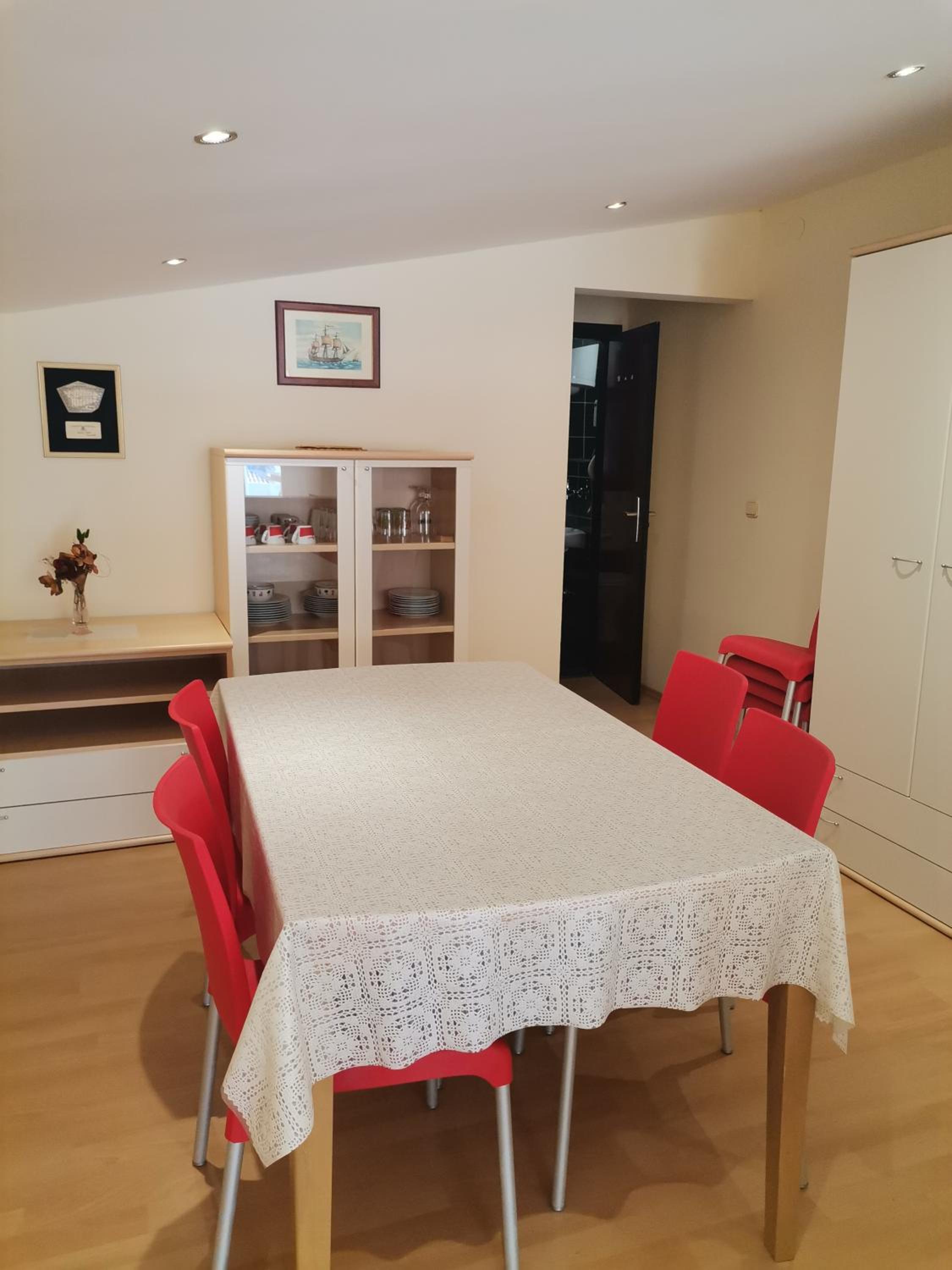 Apartments Valentino by Pag tours