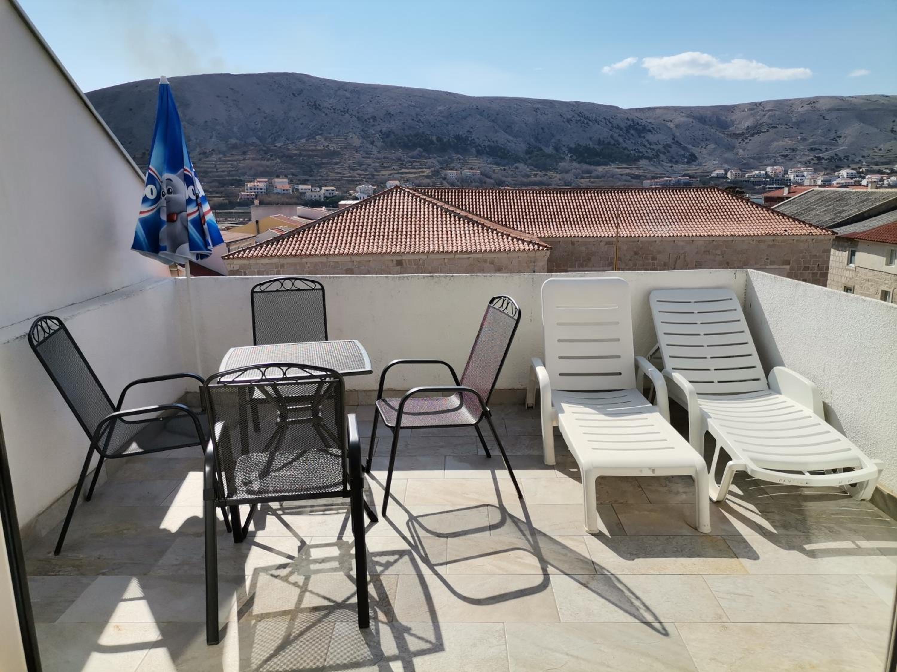 Apartments Valentino by Pag tours