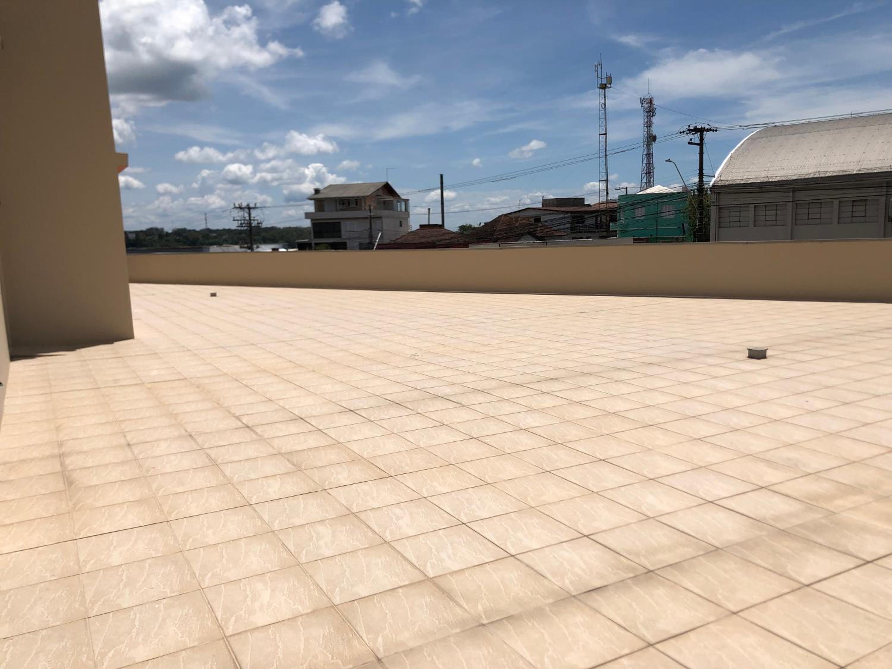 APTO Vista INCRIVEL do VALE DOS VINHEDOS com AR e Garagem Coberta