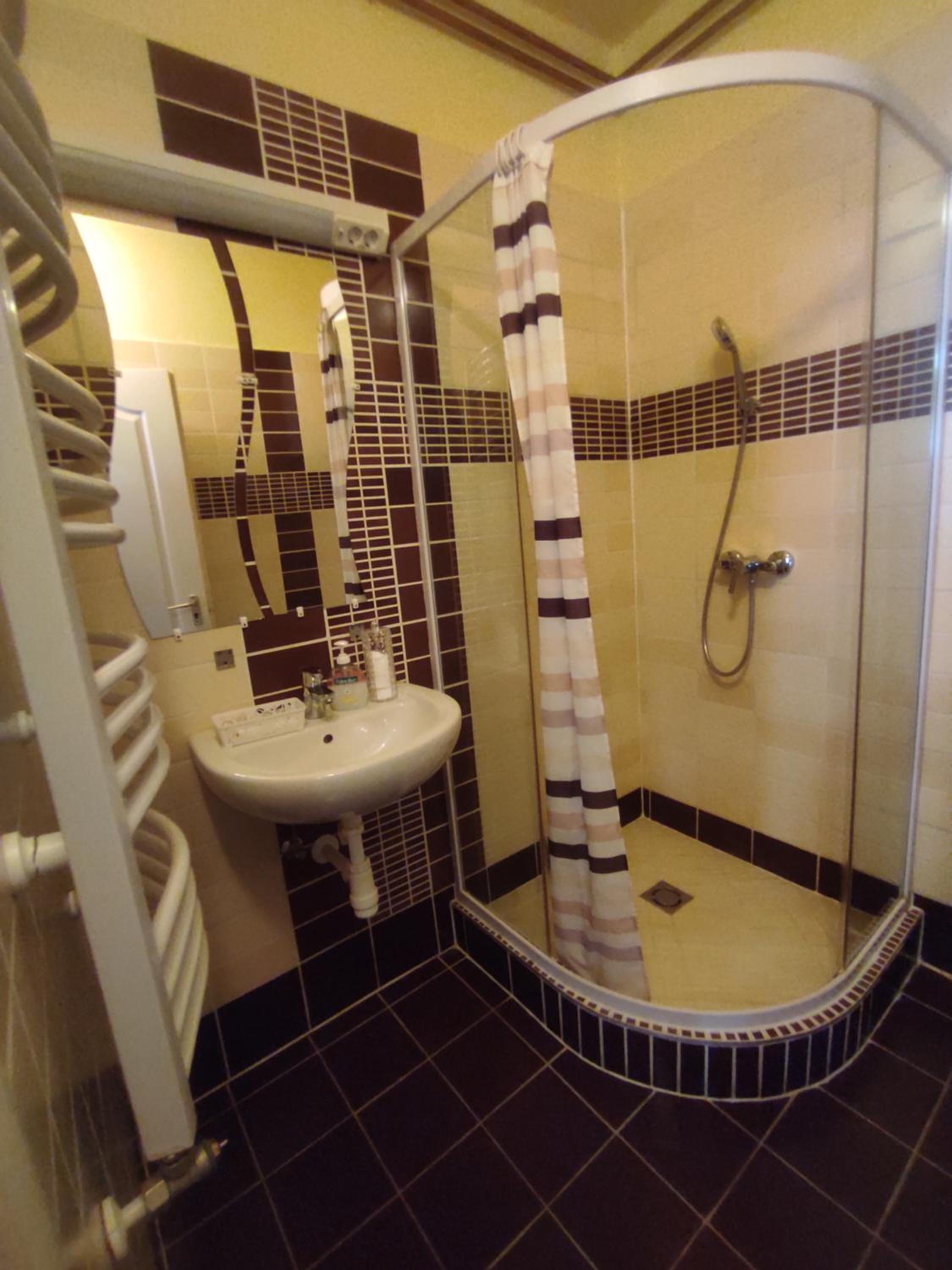 Borostyán Apartmanház