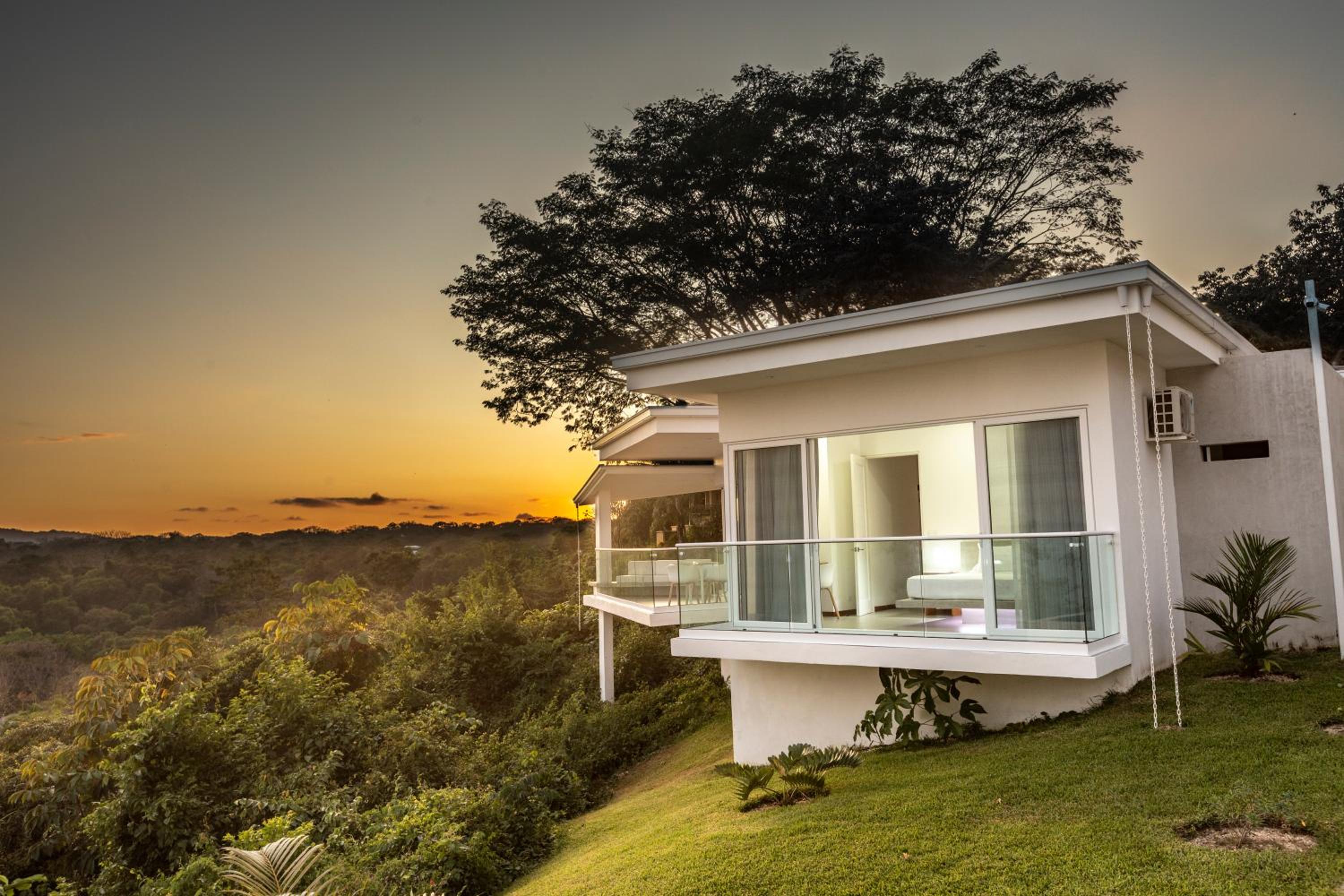 Adeluna Luxury Villas view 2