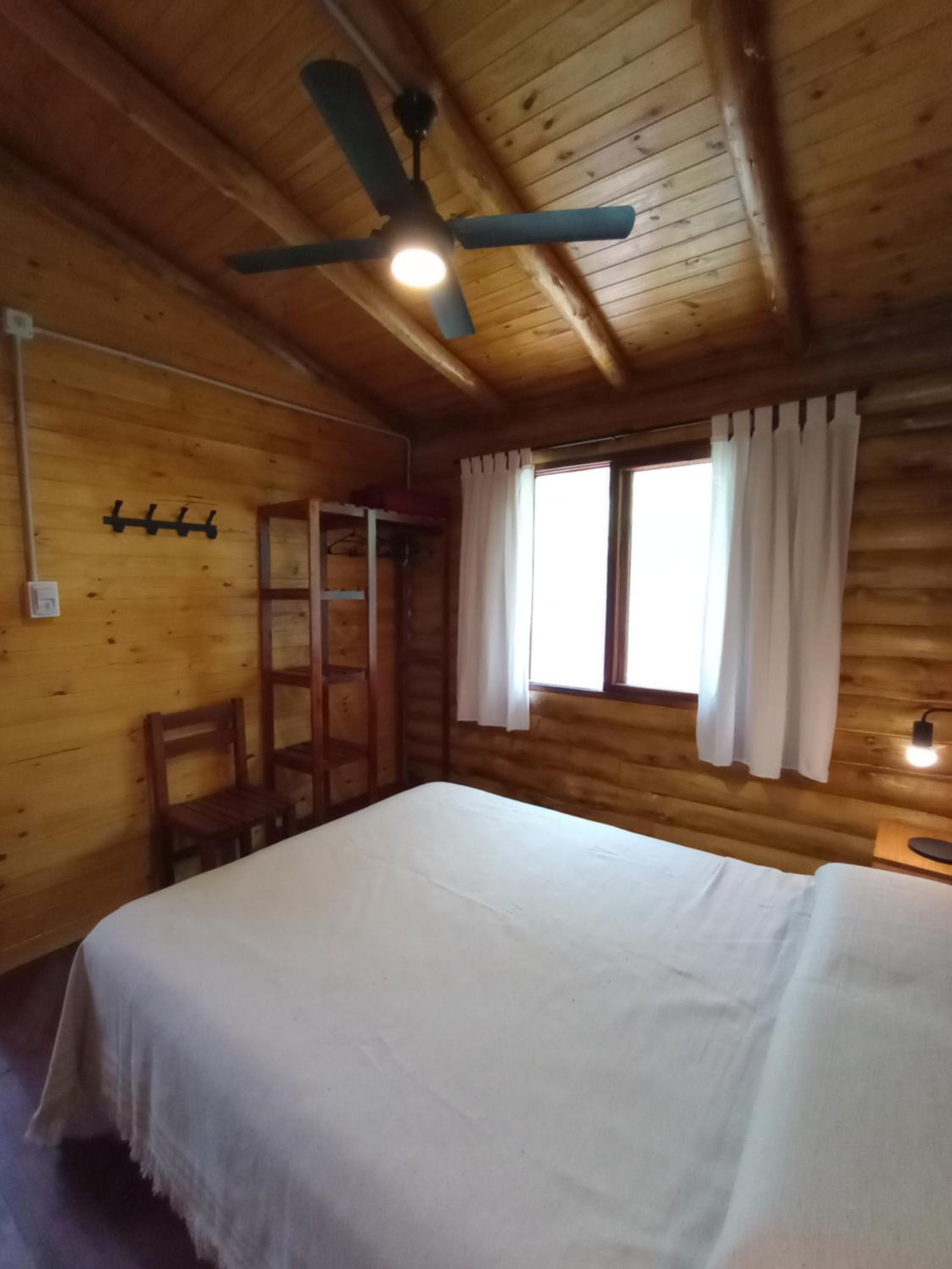 Cabaña La Isla II, en La Isla, Comuna de la Paisanita, a 8 kilómetros de Alta Gracia
