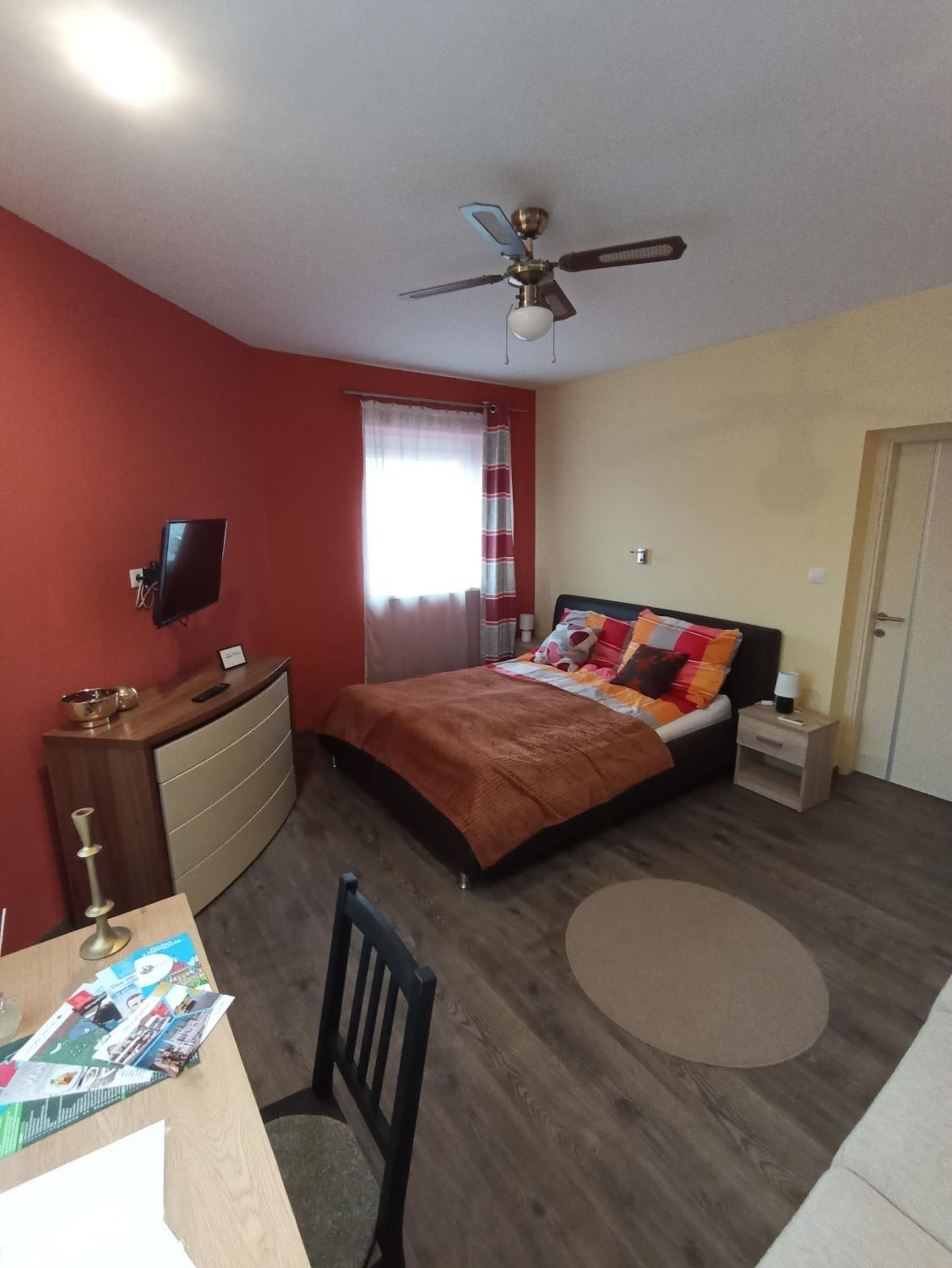 Borostyán Apartmanház