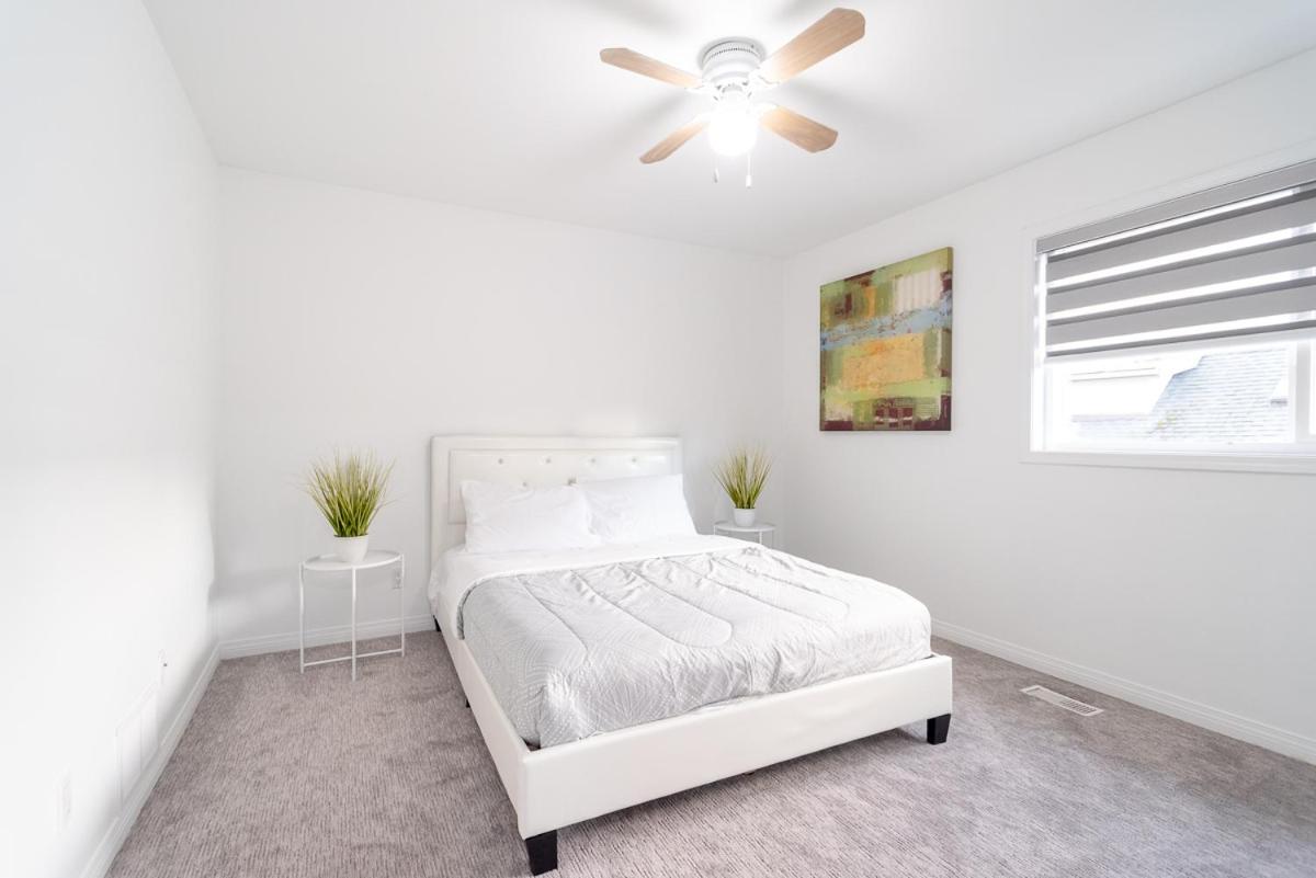 Spacious & Modern by the Beach