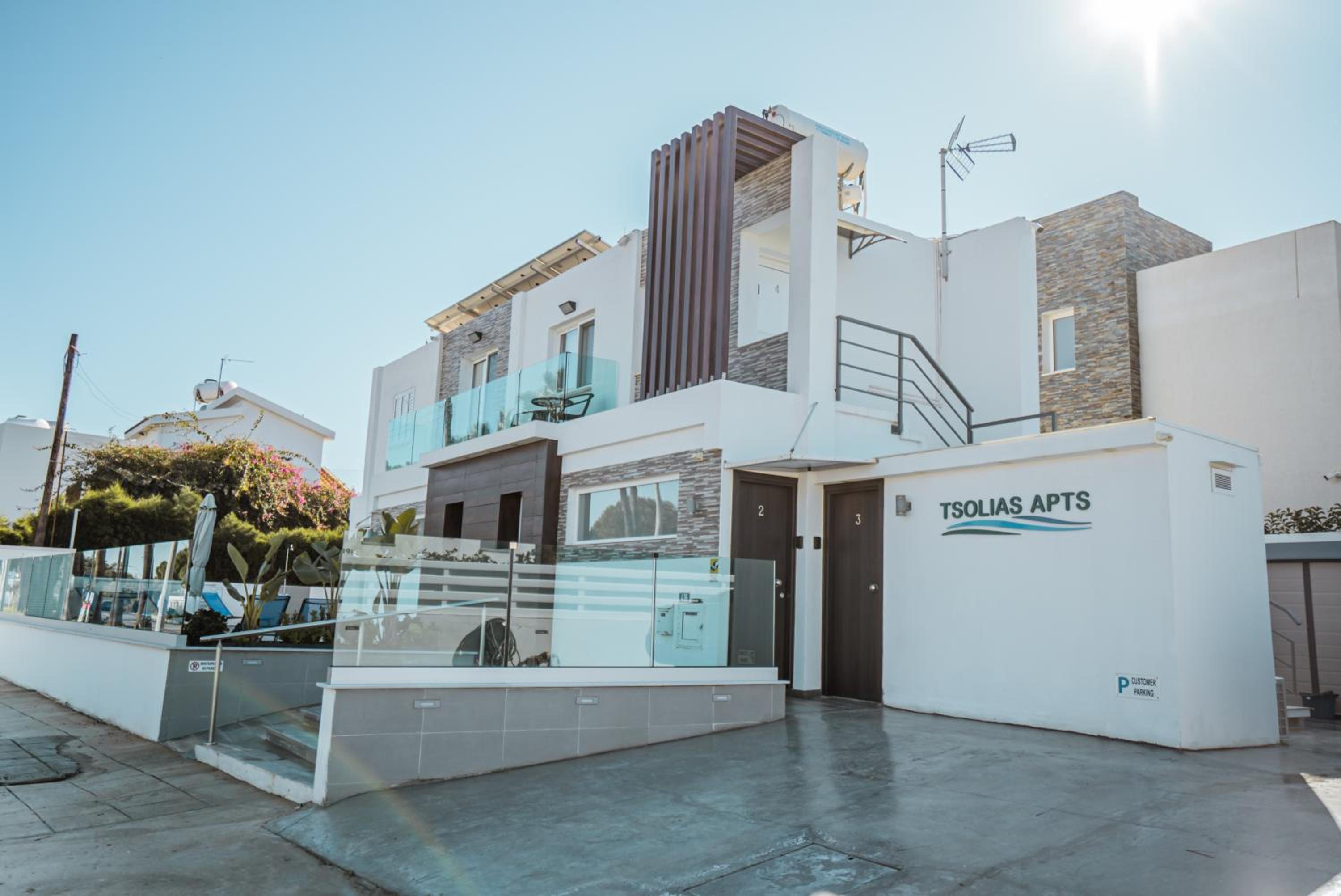 Tsolias Apartments