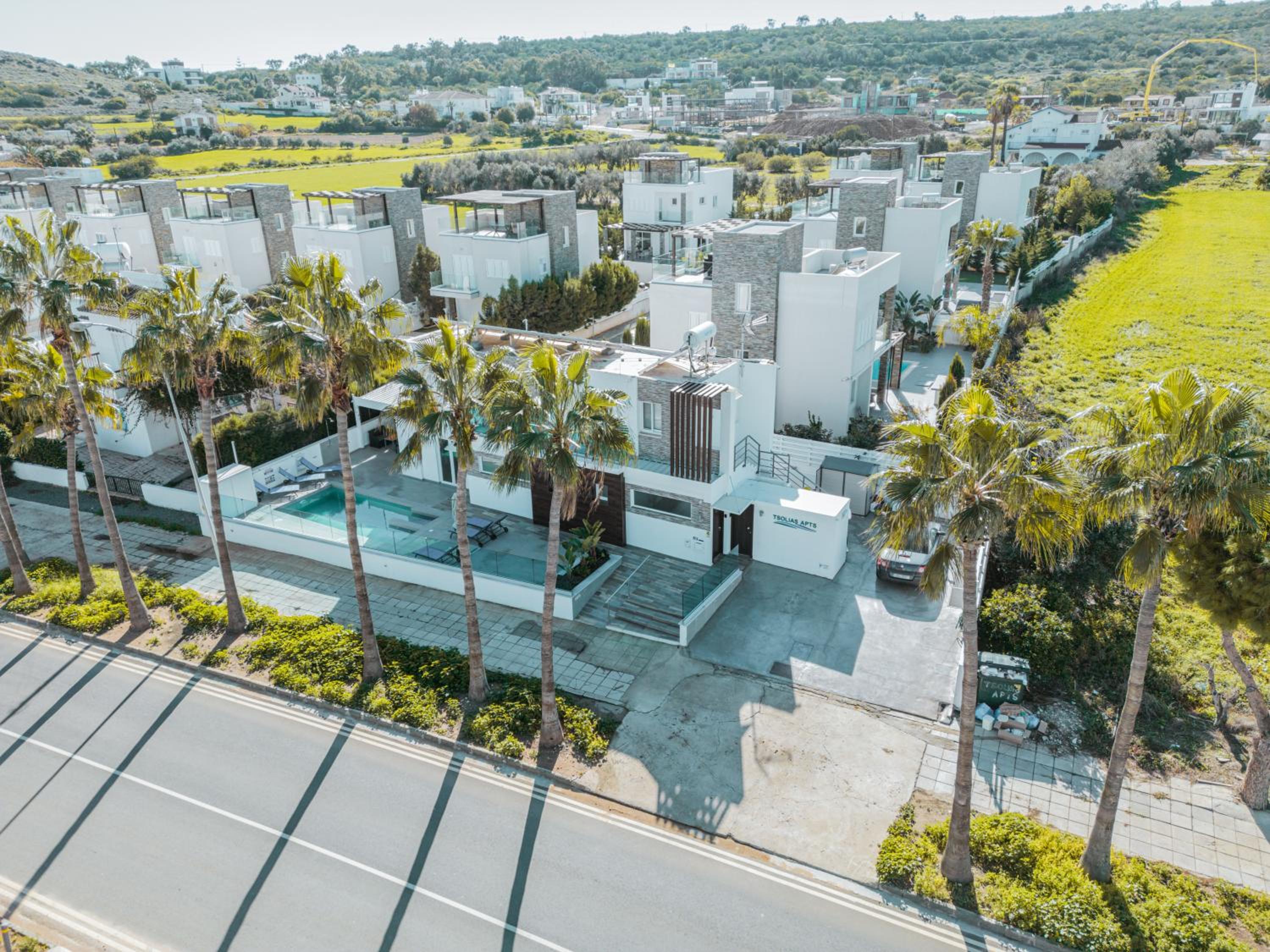 Tsolias Apartments
