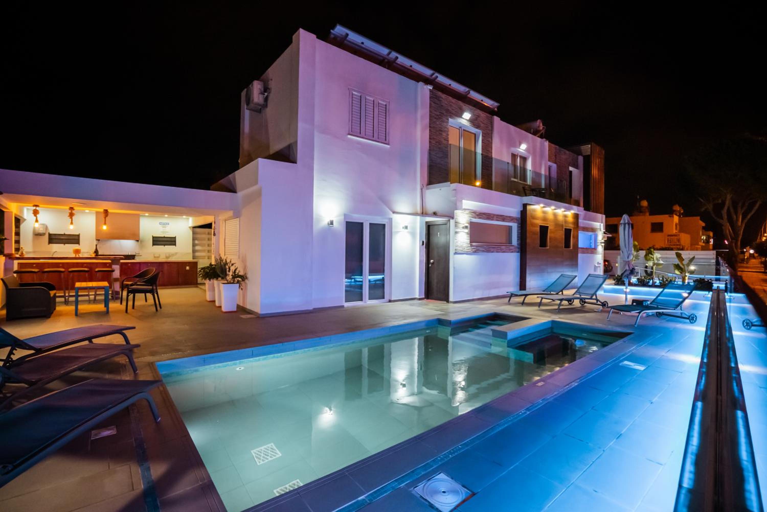 Tsolias Apartments