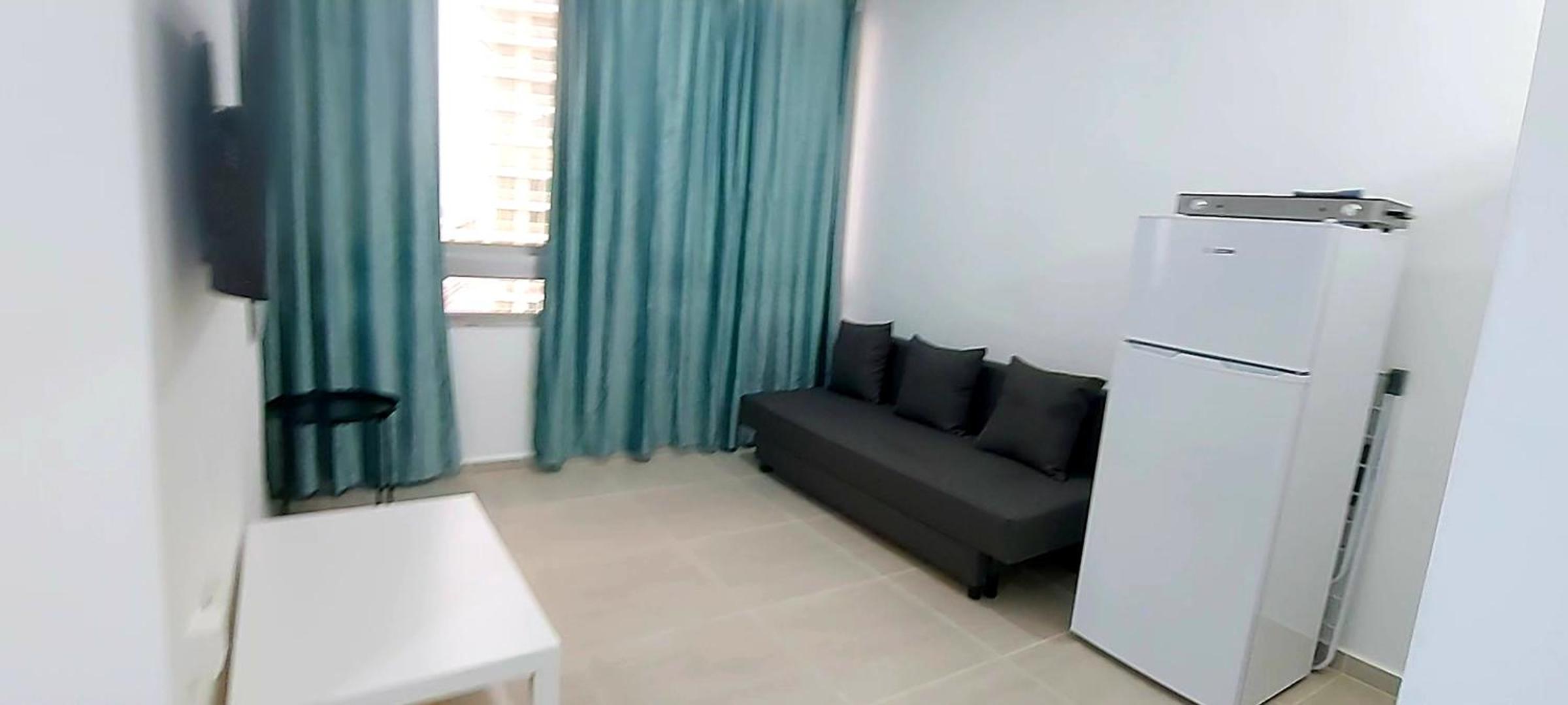 16 דירה מול הים ובריכה view 2