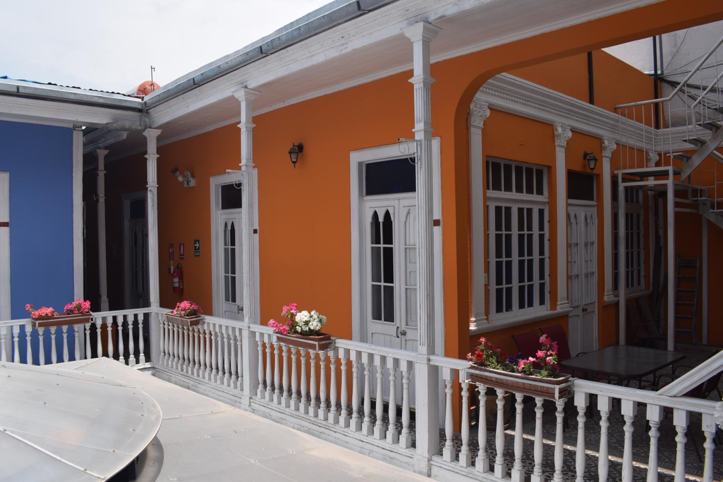 Mango Hostel B&B view 5