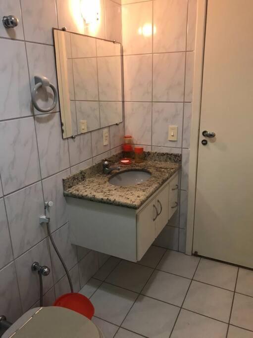 Beira mar en Guarapari — bathroom