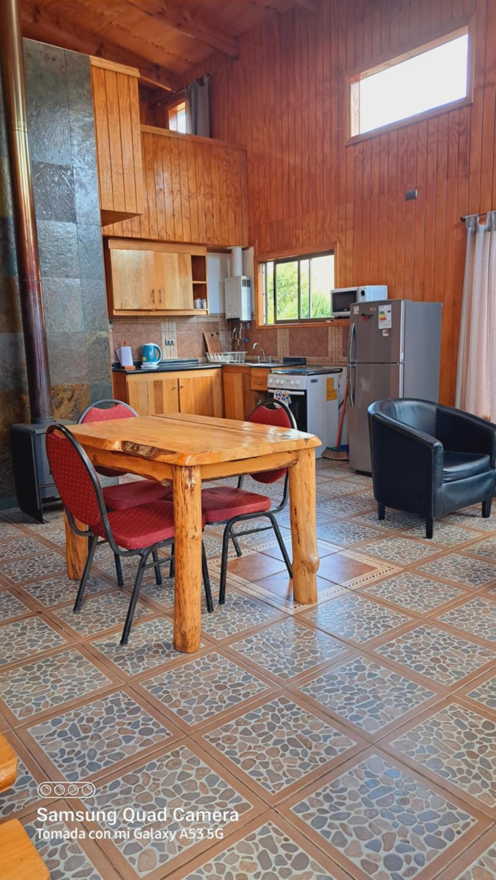 Cabañas y Domos Liquiñe