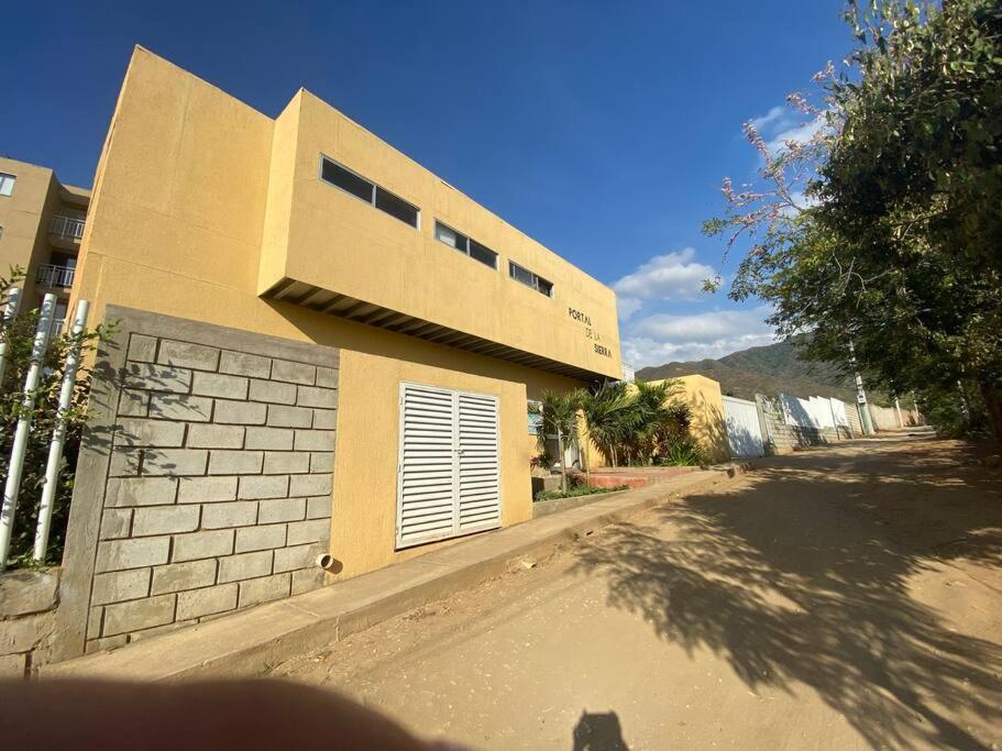 Hermoso apartamento con vista a la Sierra