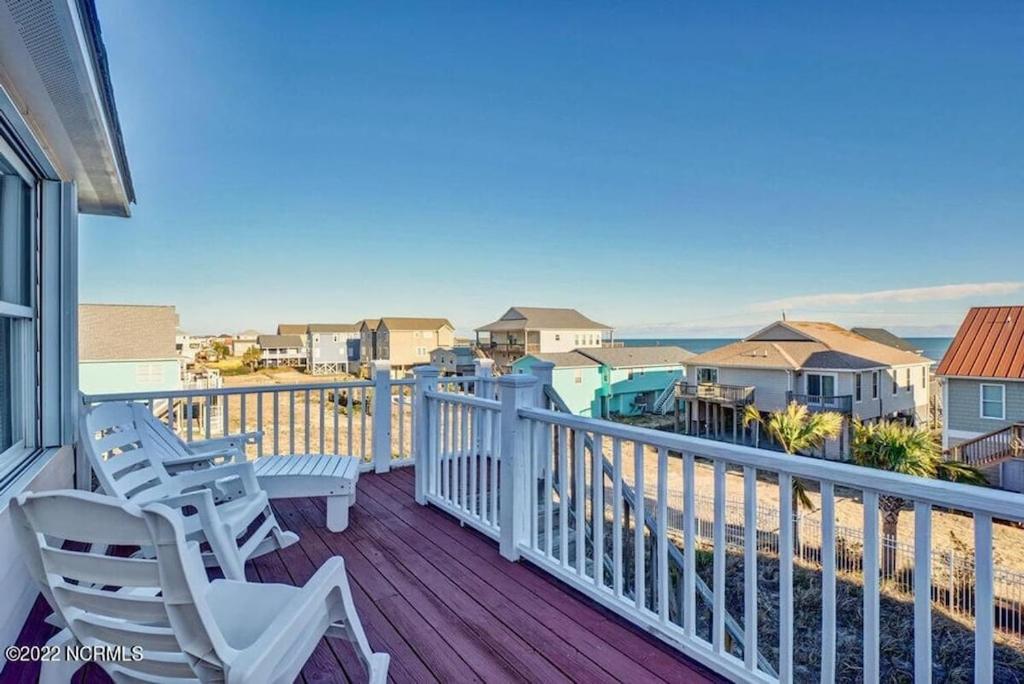 Beautiful 4 bed 3 bath beach cottage with wonderful ocean views view 5