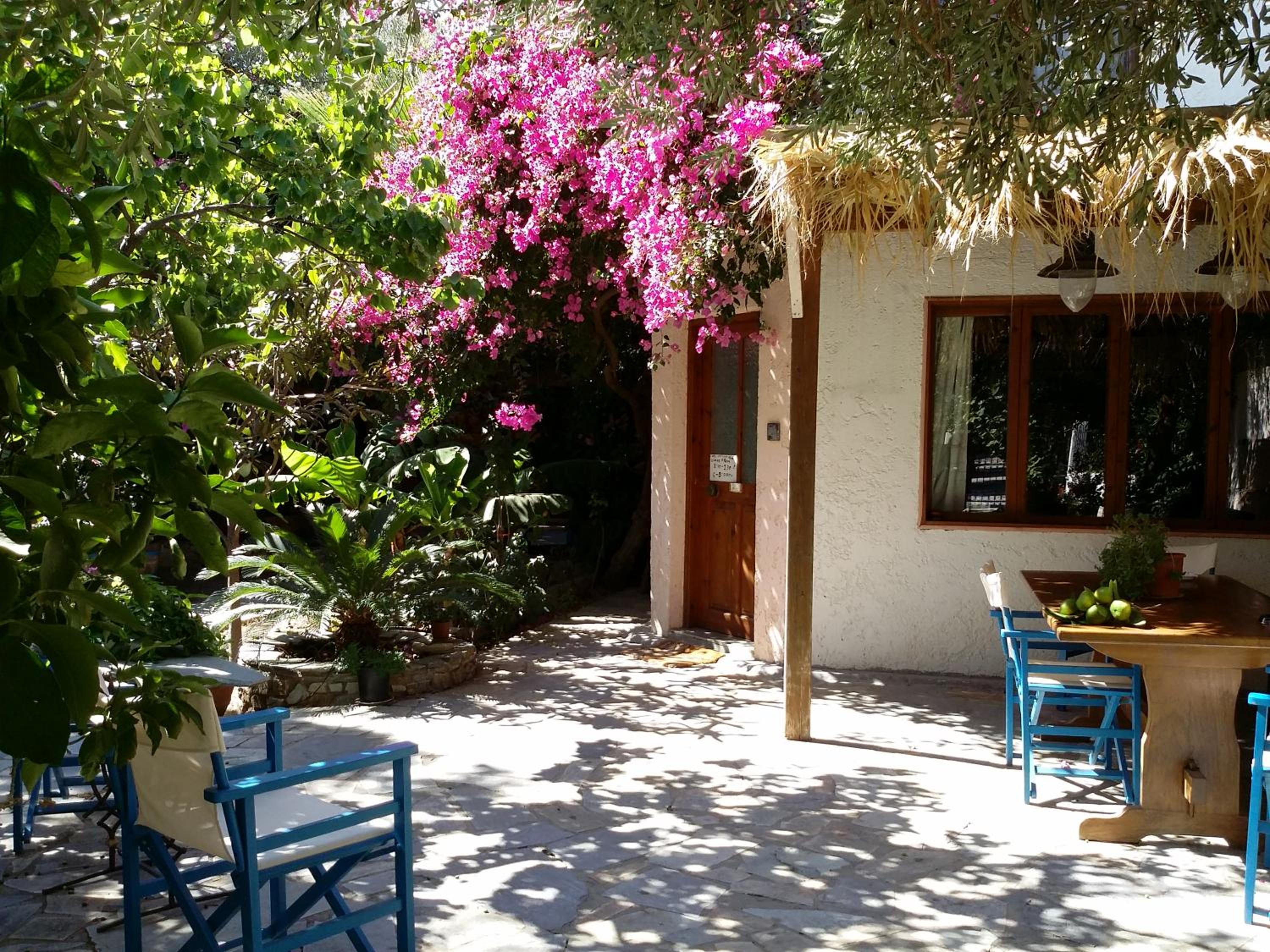 Beautiful Cottage in S West Crete near the sea photo 2
