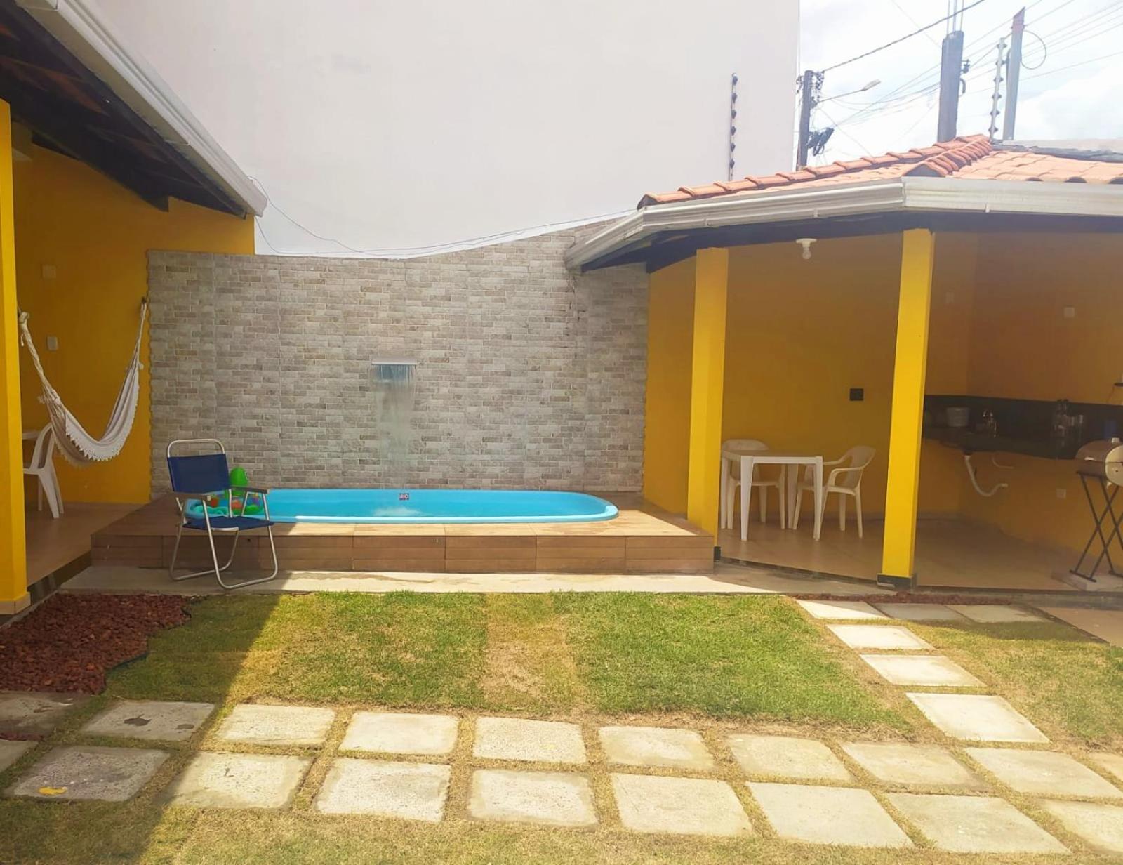 Casa Amarela na Praia de Guaibim-Taquari