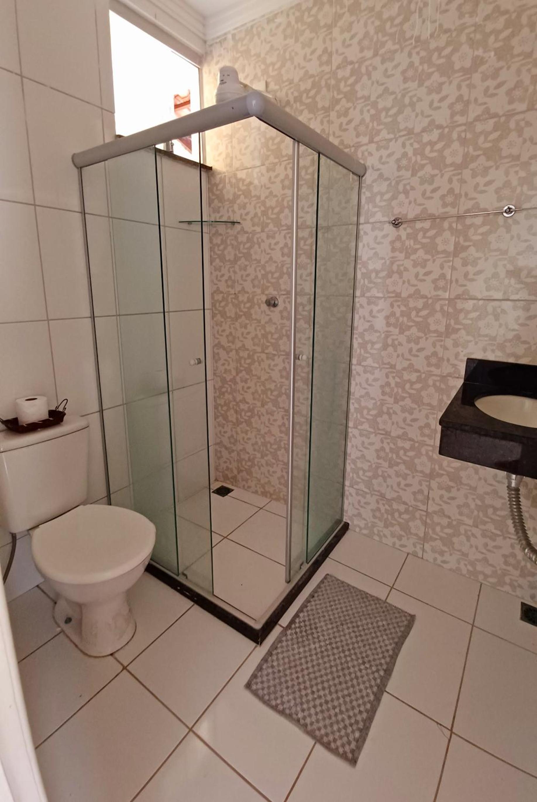 Casa Amarela na Praia de Guaibim-Taquari