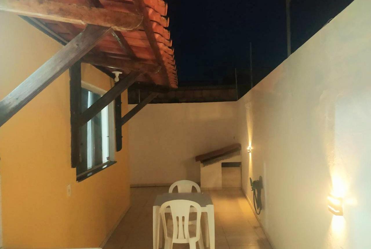 Casa Amarela na Praia de Guaibim-Taquari