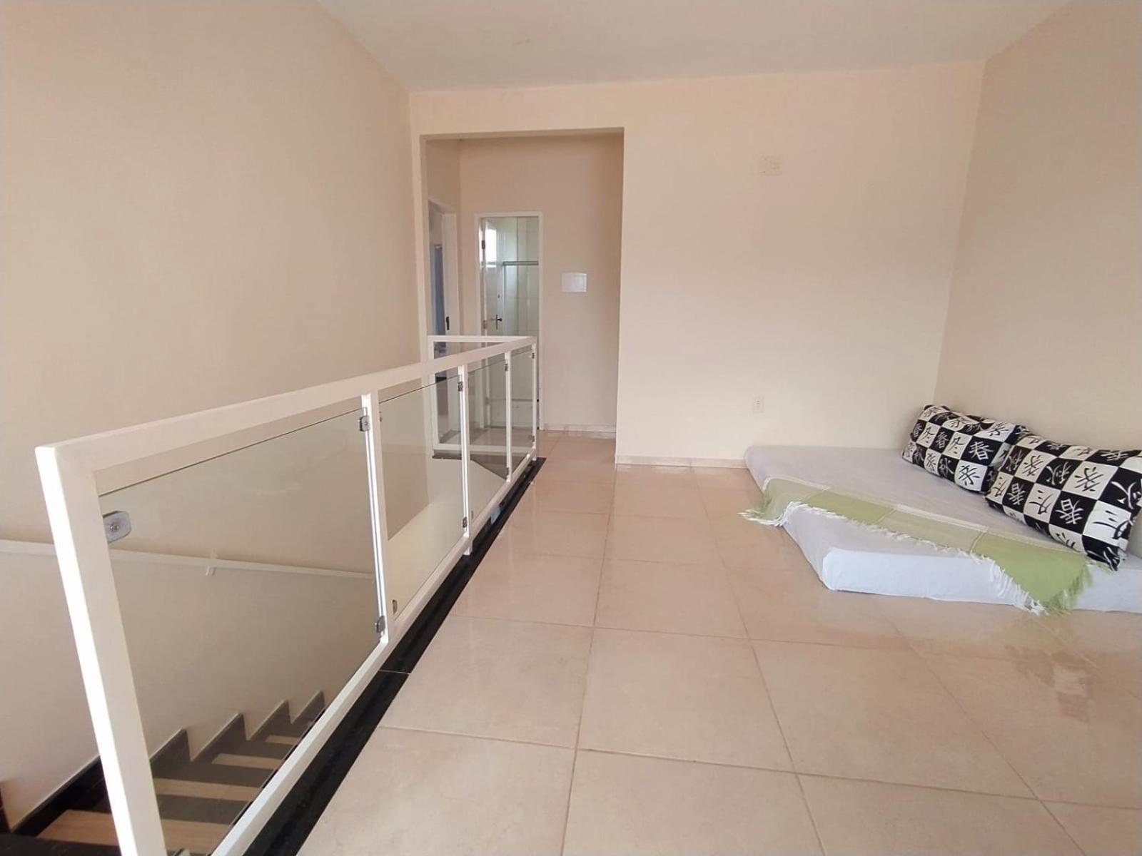 Casa Amarela na Praia de Guaibim-Taquari