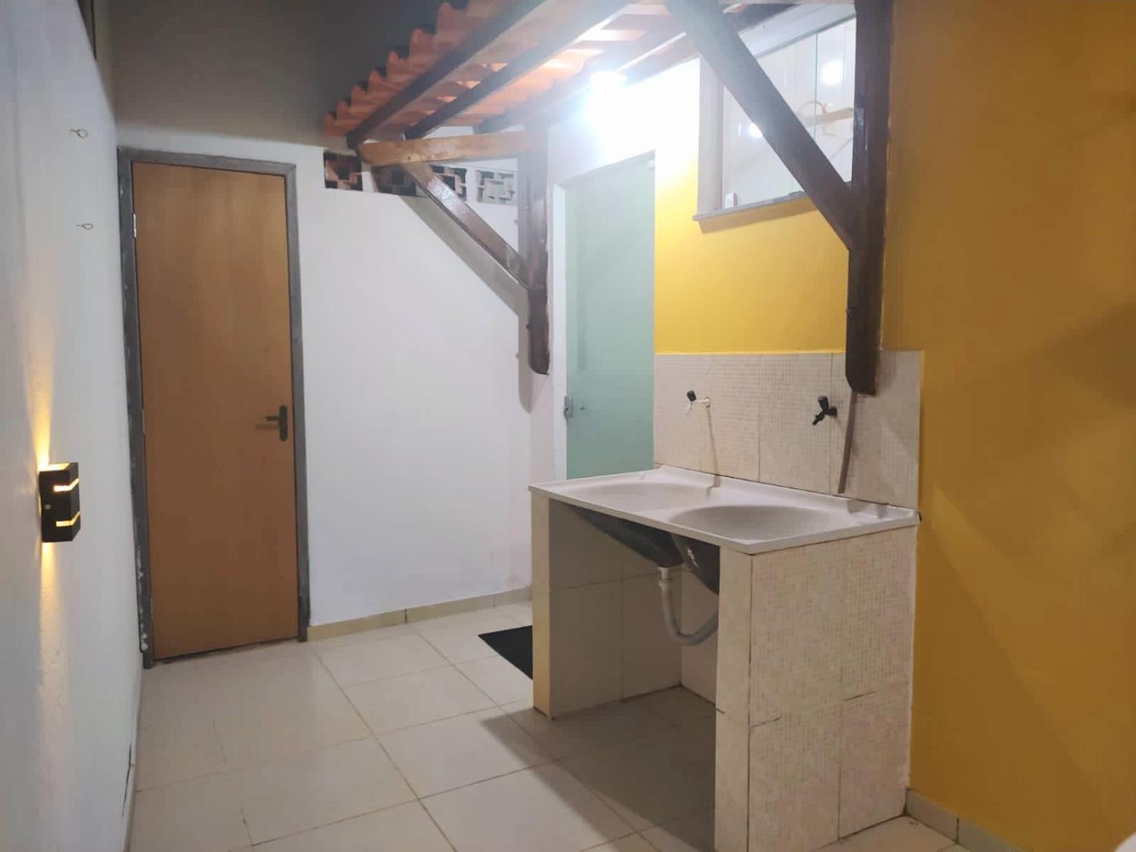 Casa Amarela na Praia de Guaibim-Taquari