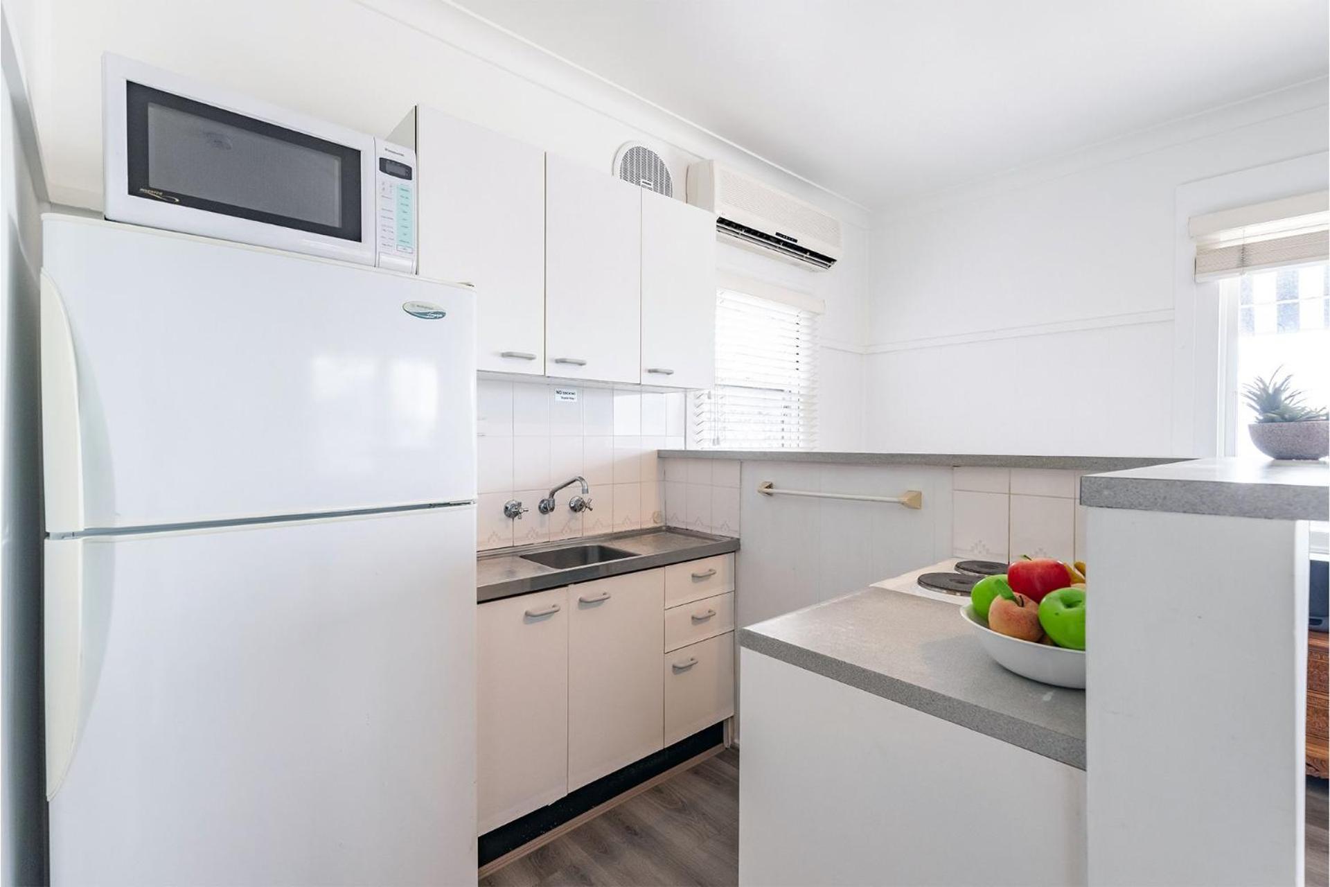 Bayside, 1,21 Victoria Parade - Unit with unbeatable water views and location