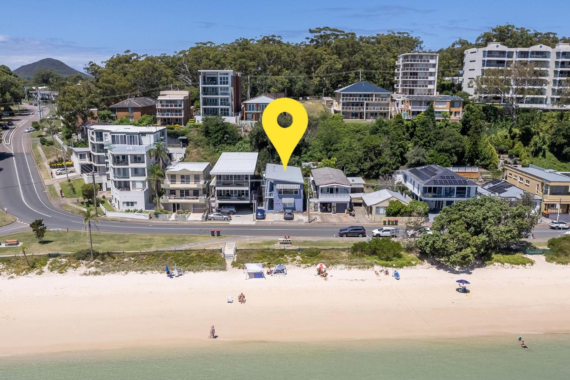 Bayside, 1,21 Victoria Parade - Unit with unbeatable water views and location