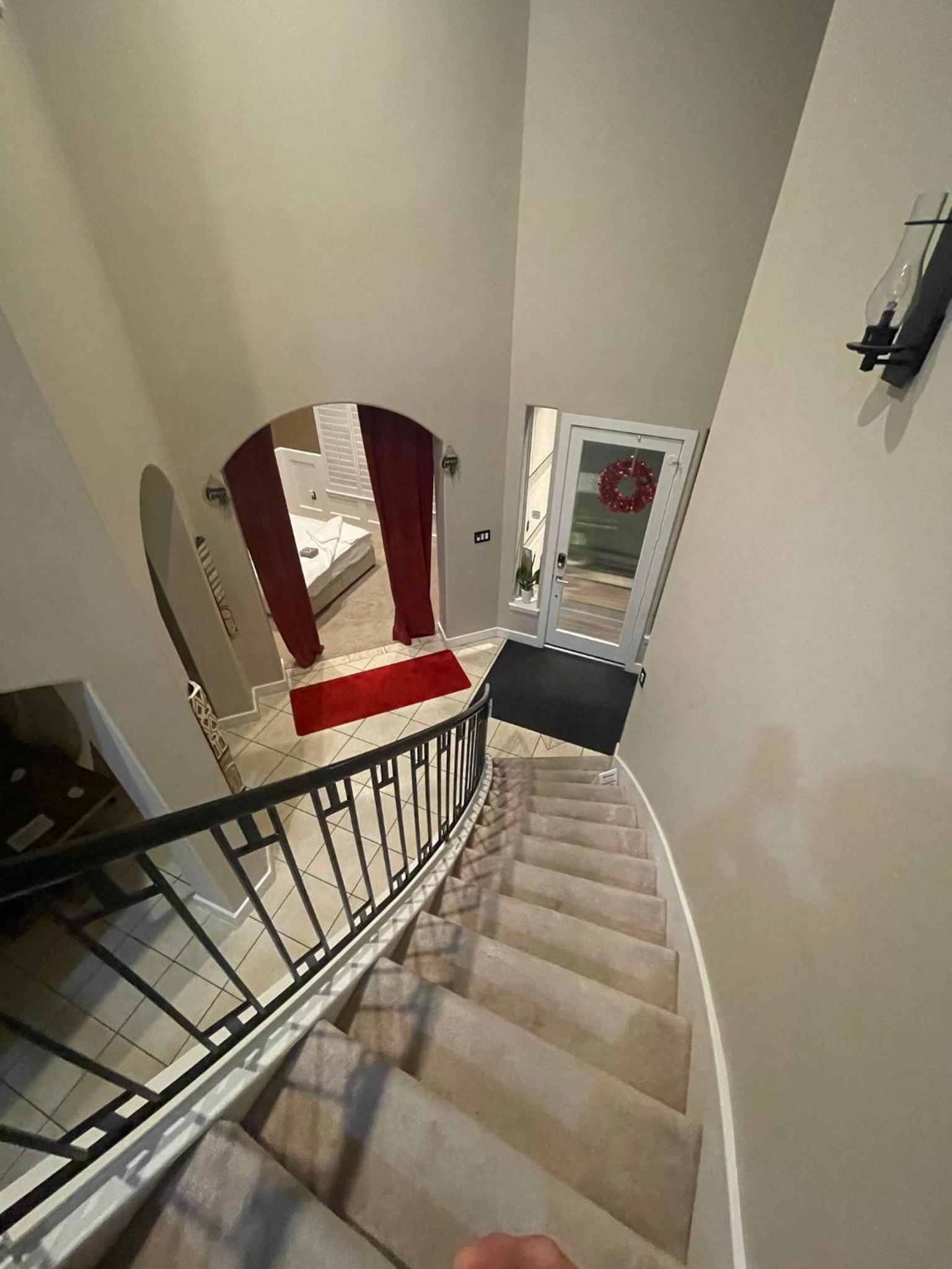 WANDERLUST villa near GALLERIA MALL