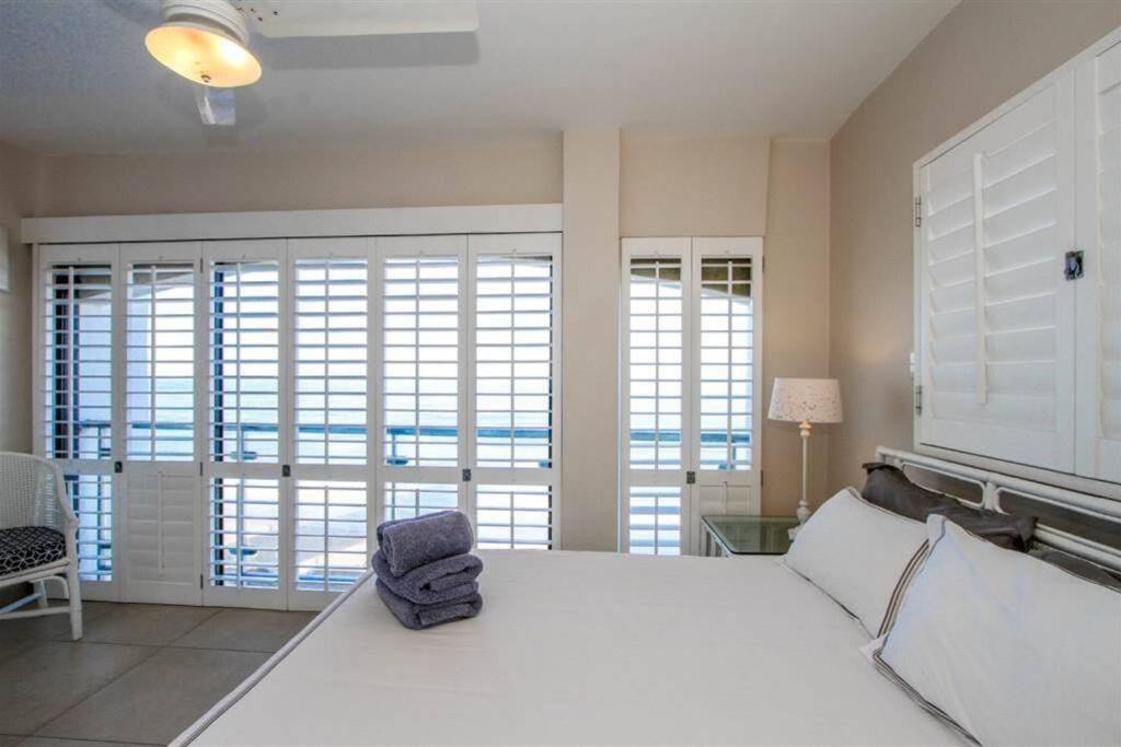601 The Bermudas 3 bedroom beachfront Umhlanga Rocks view 4