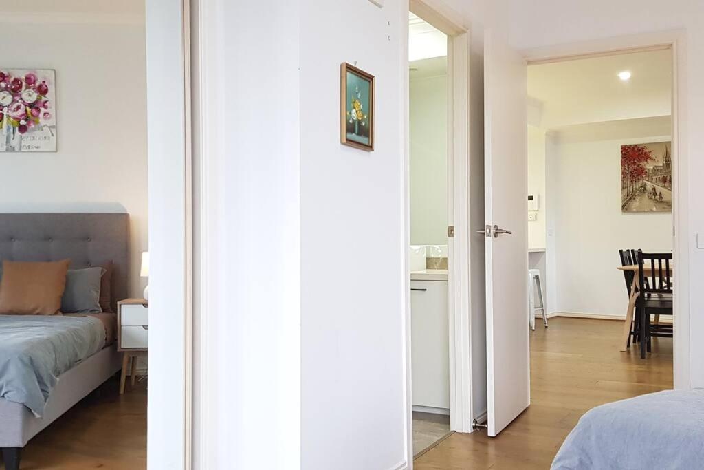 RiverView Spacious 3BR2Bath2Car WifiPoolGym Crown