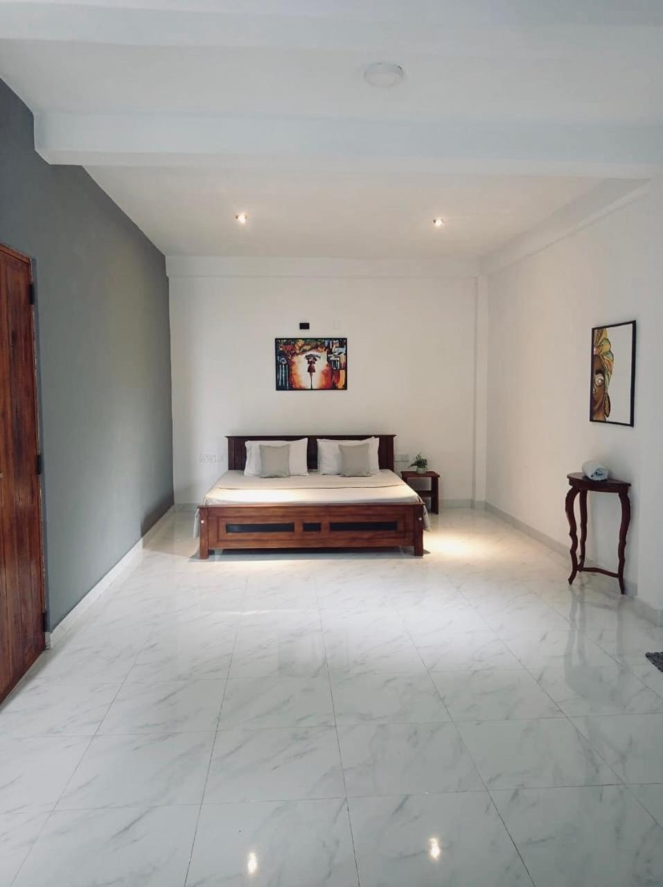 kandy hill villa