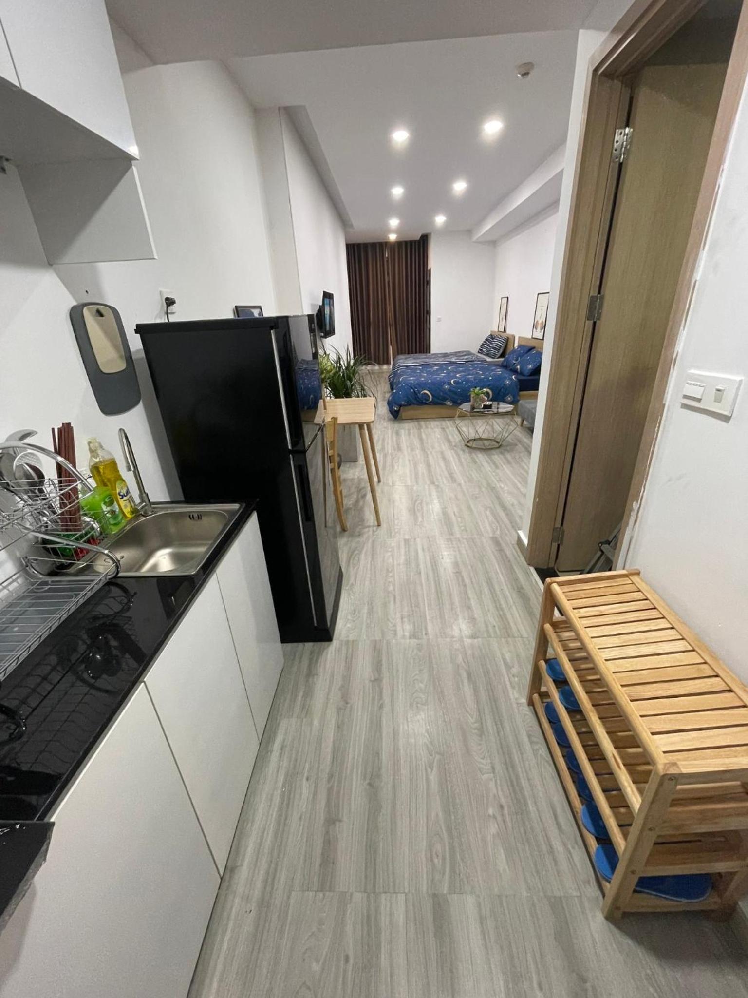 Rivergate Residence canal view studio