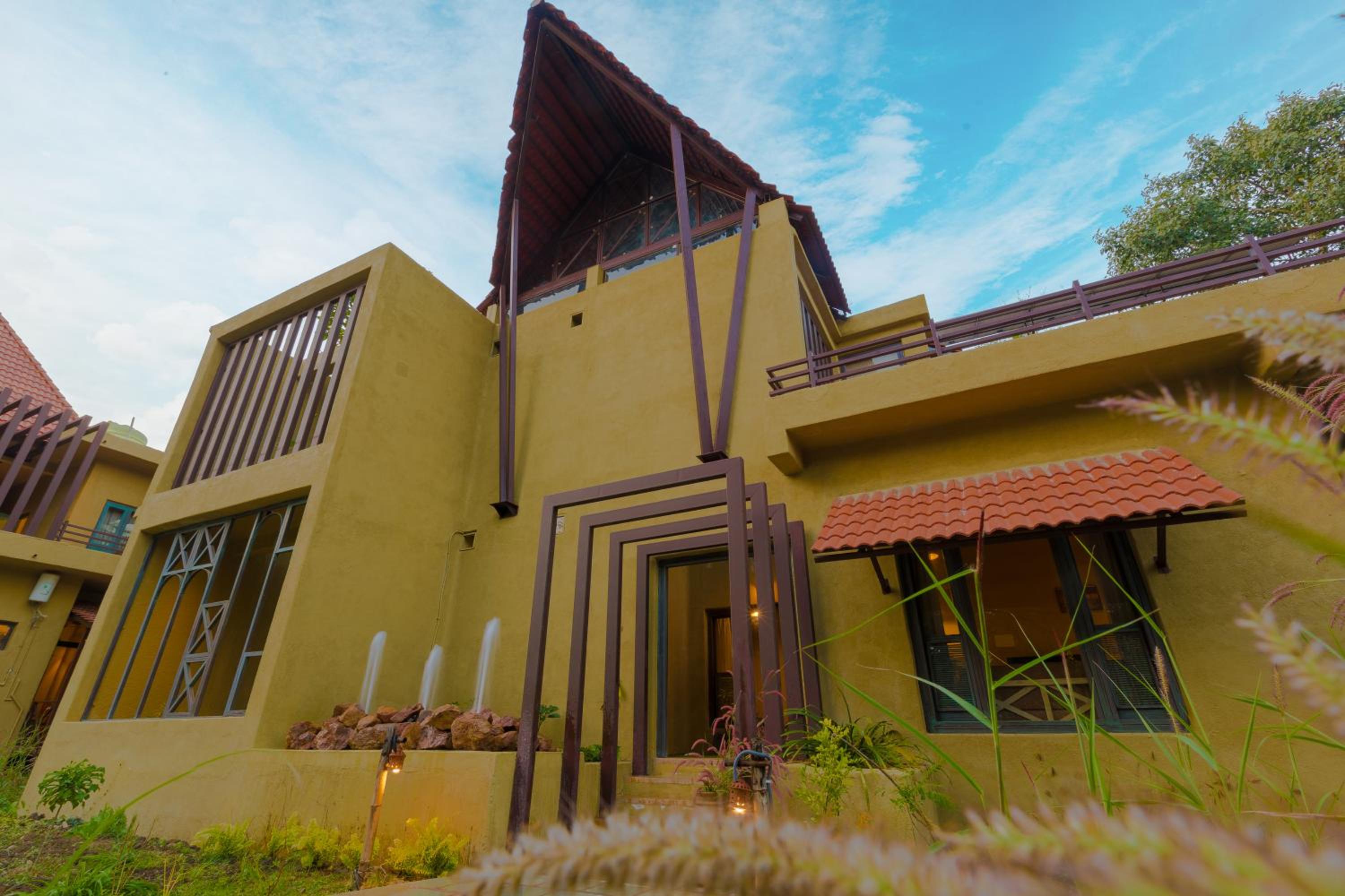 Vannraj Resort And Spa