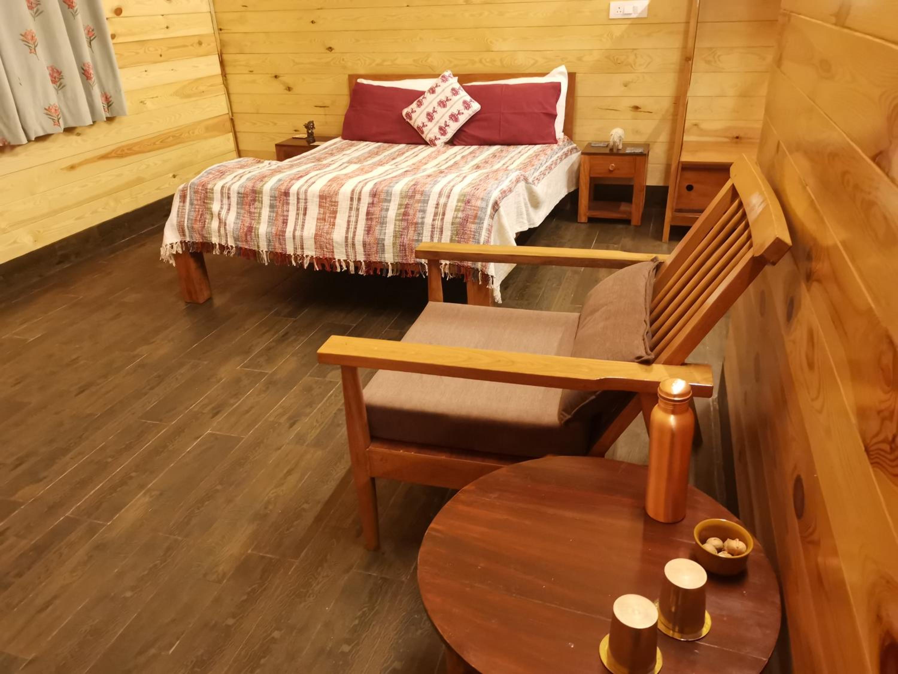 Wooden Cottage by Mountain Homes- Lansdowne view 4