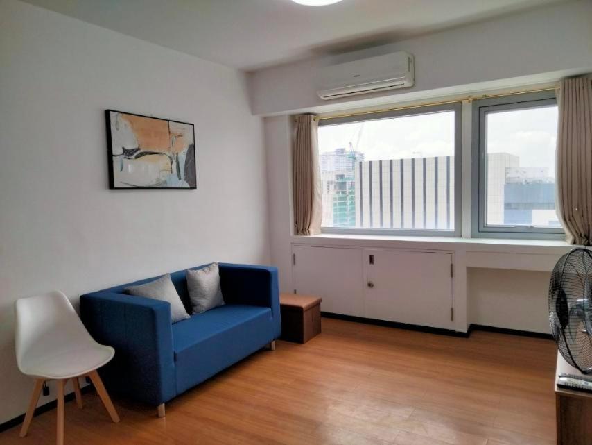 GCR Condo Across Ayala Center Cebu - Central Location! view 4