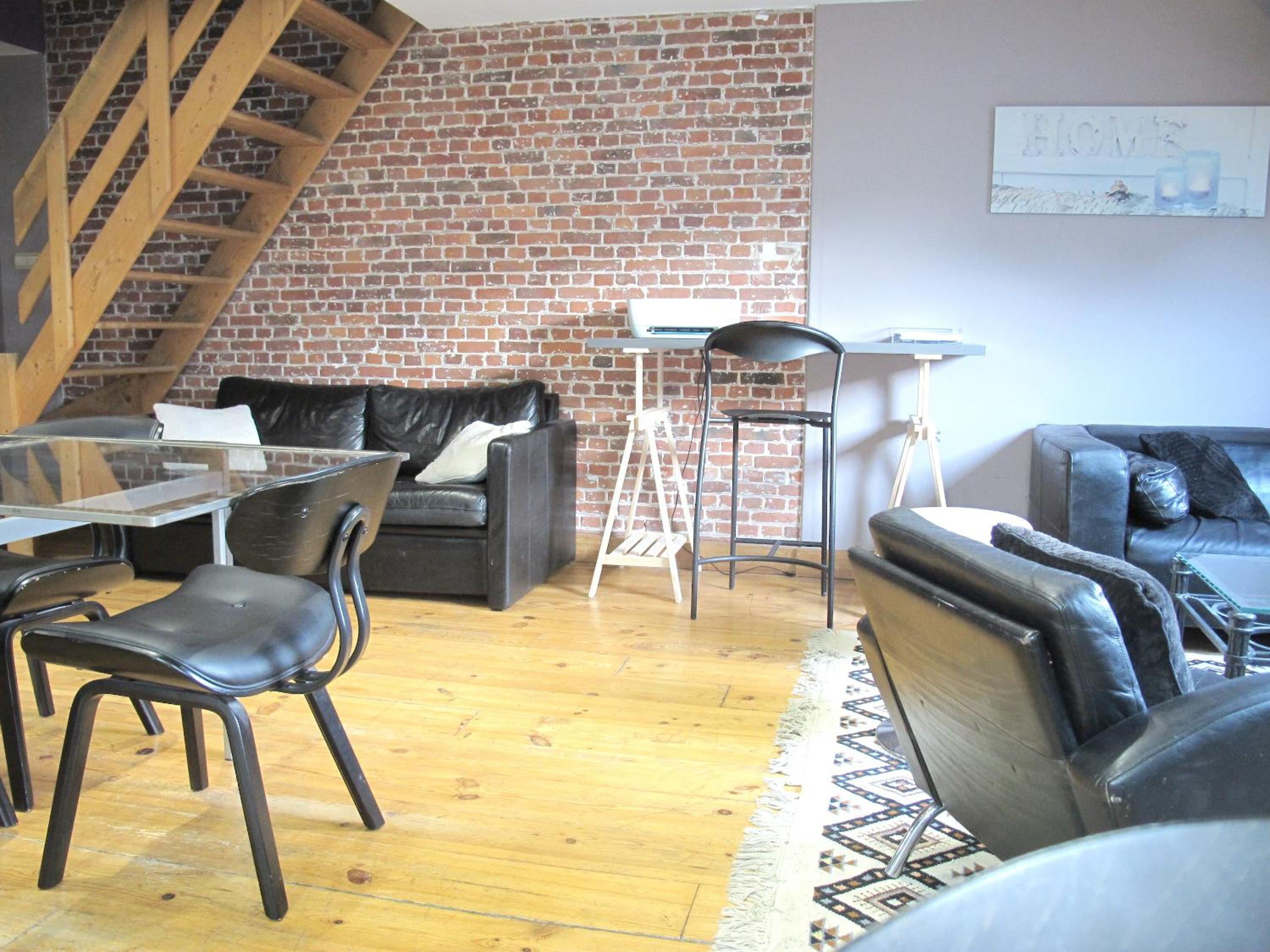 Spacious apartment in Brussels 100 m² with shared terrace
