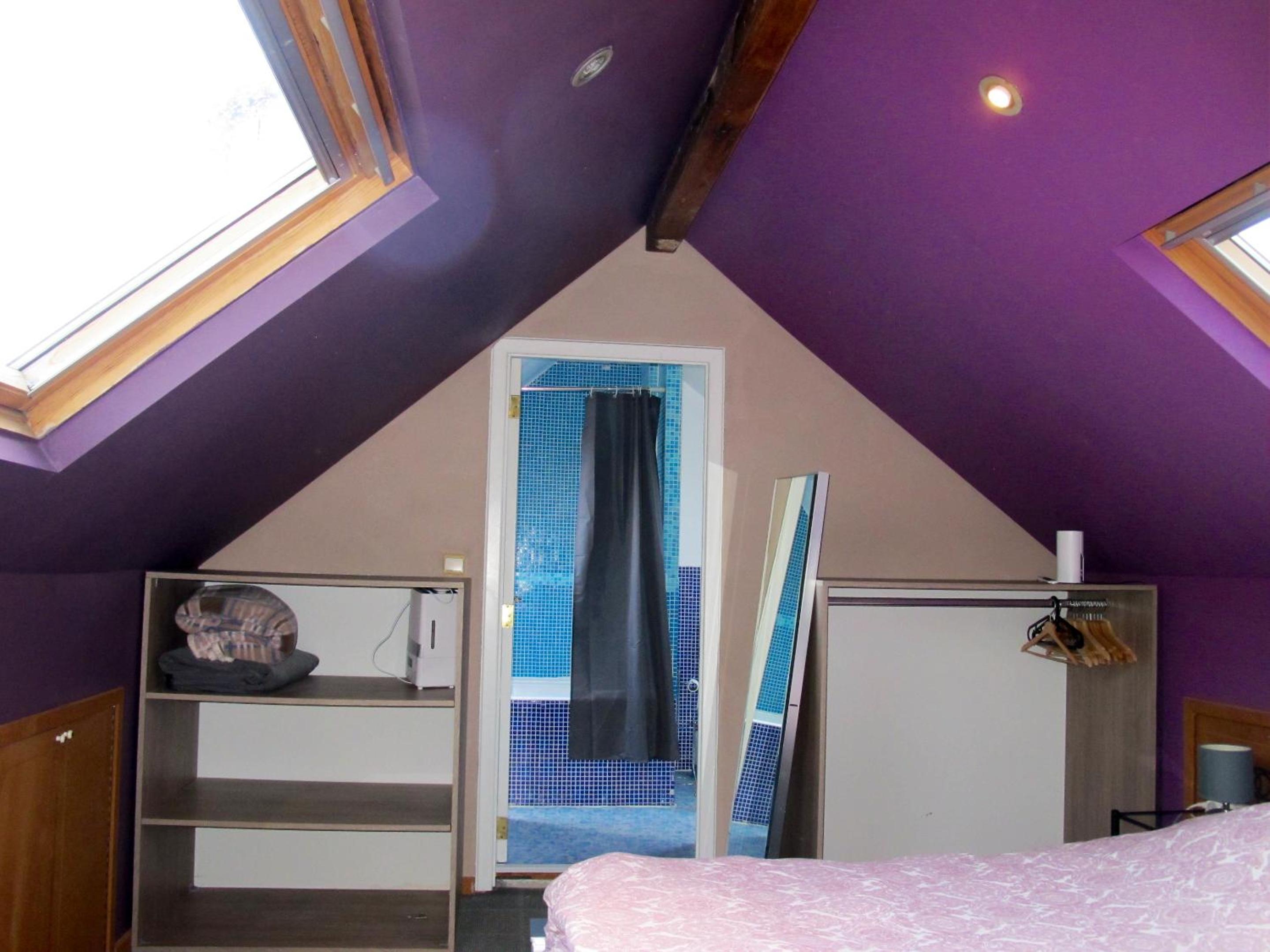 Spacious apartment in Brussels 100 m² with shared terrace