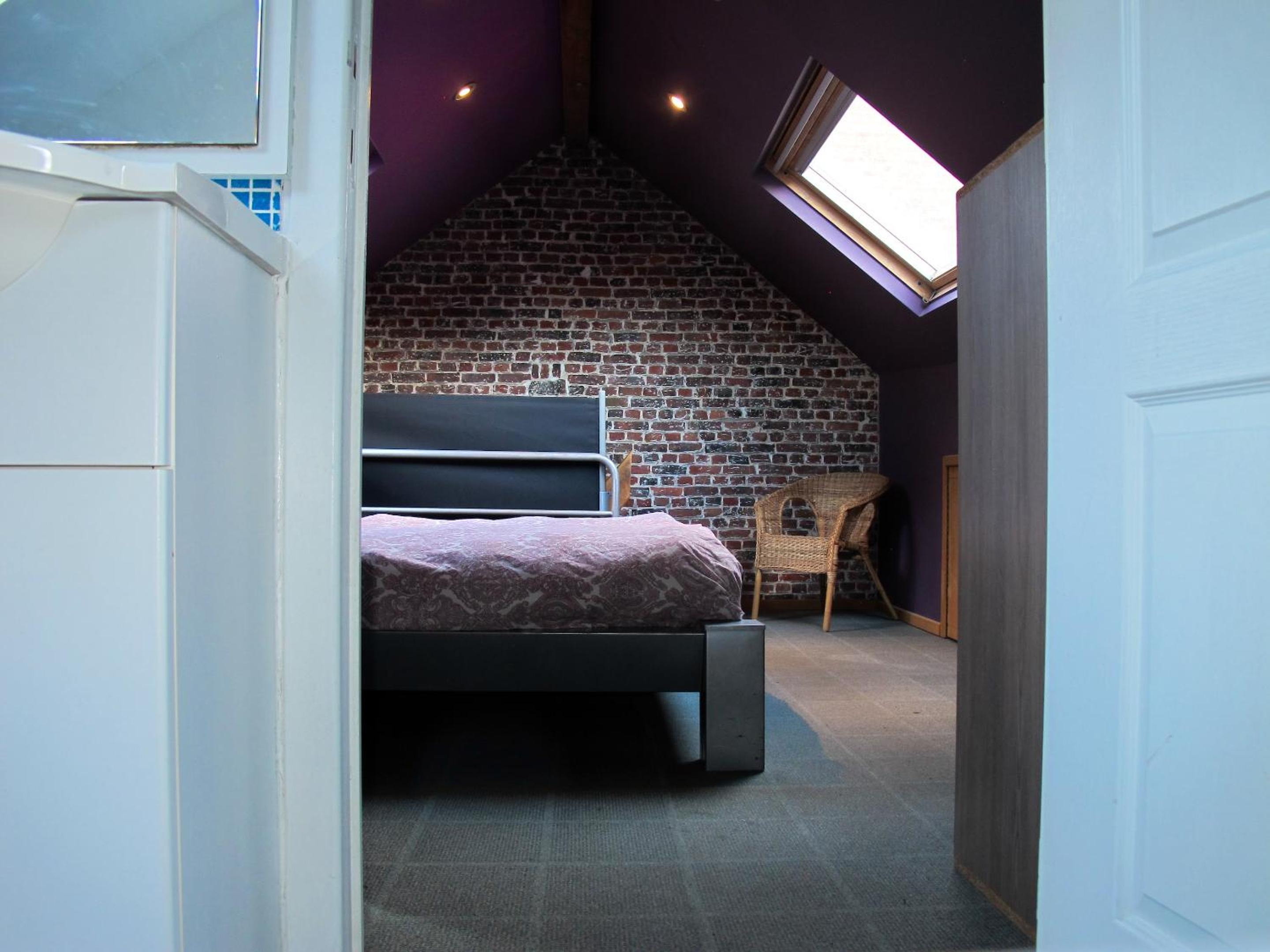 Spacious apartment in Brussels 100 m² with shared terrace