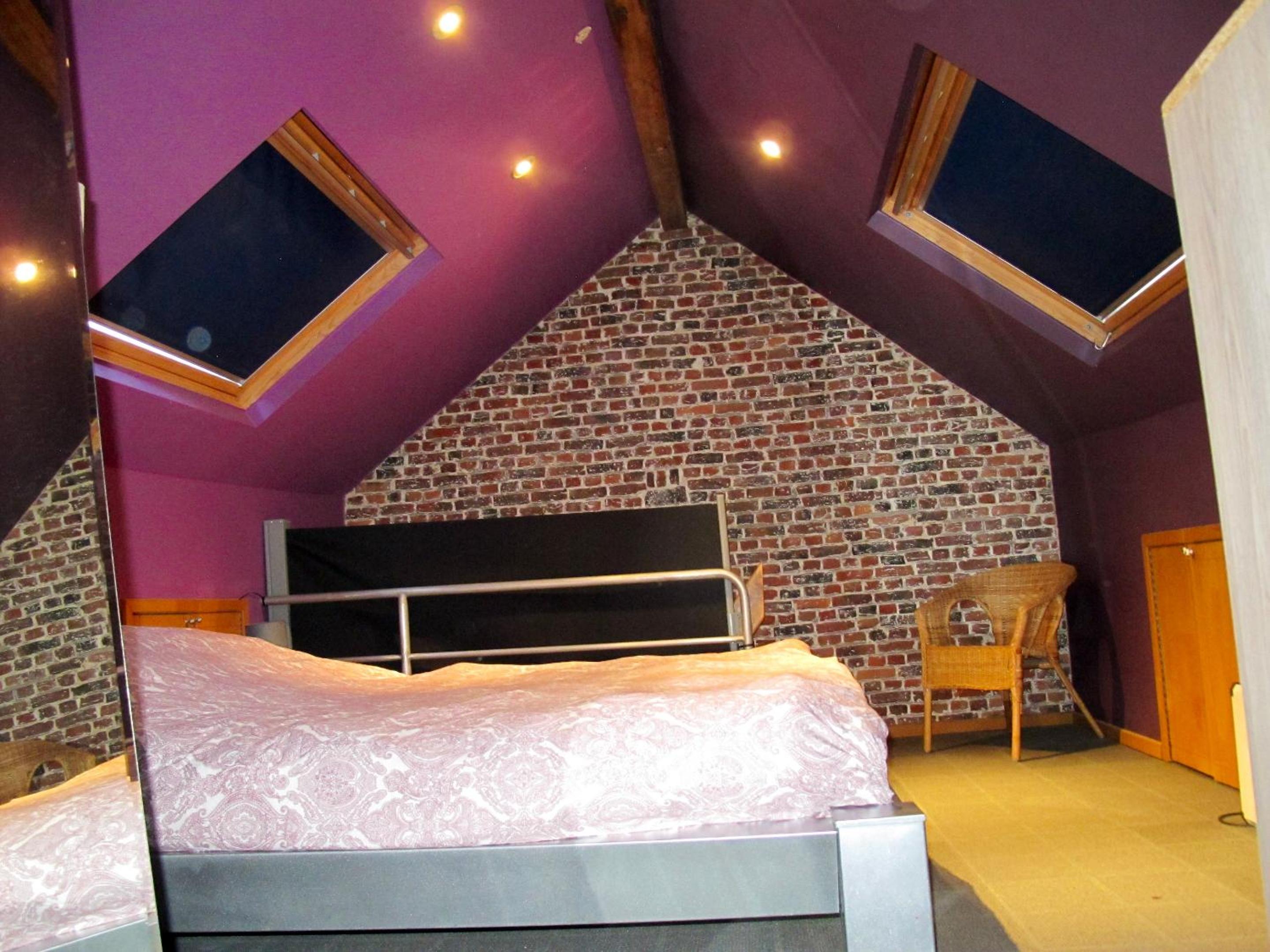 Spacious apartment in Brussels 100 m² with shared terrace