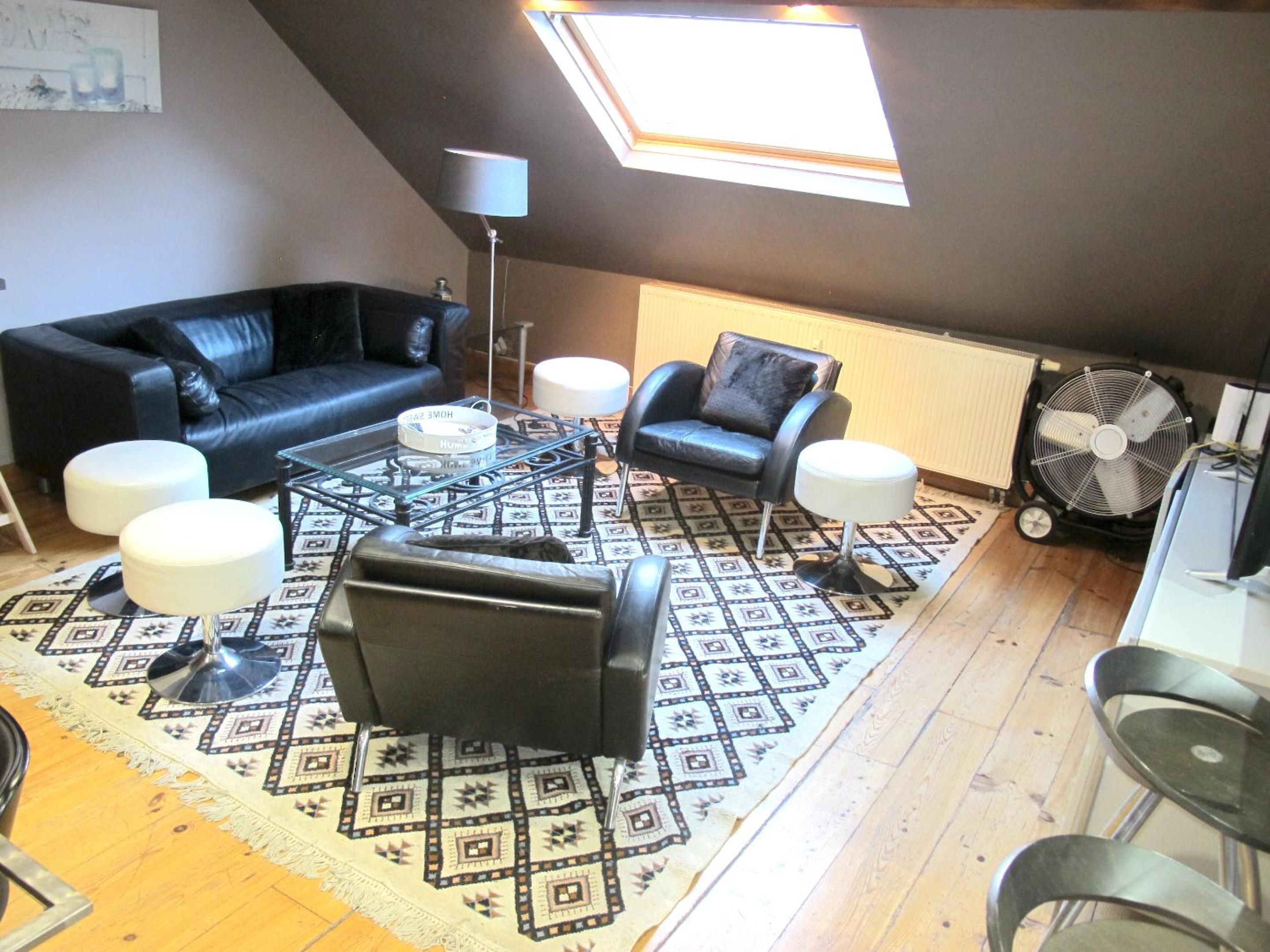 Spacious apartment in Brussels 100 m² with shared terrace