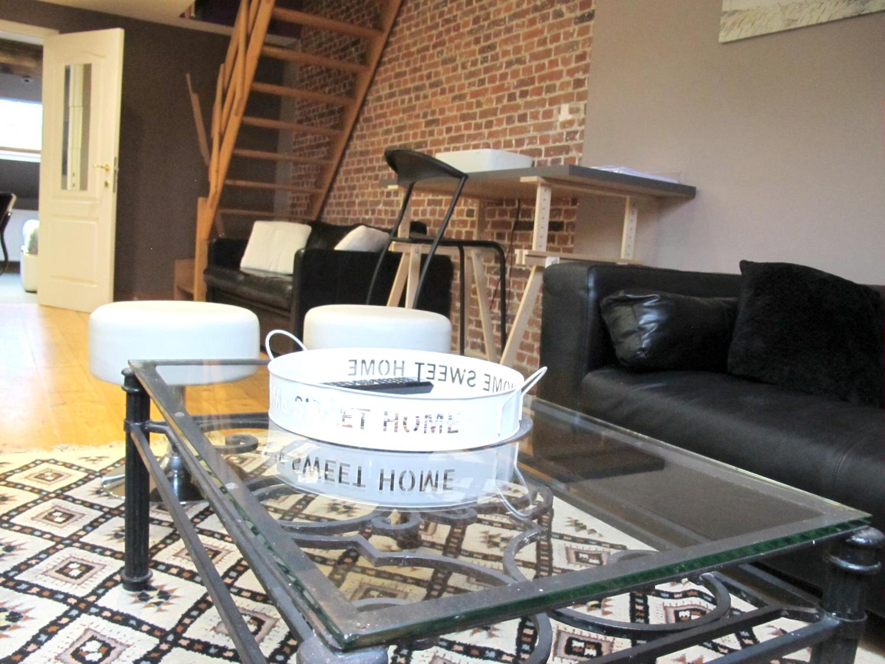 Spacious apartment in Brussels 100 m² with shared terrace
