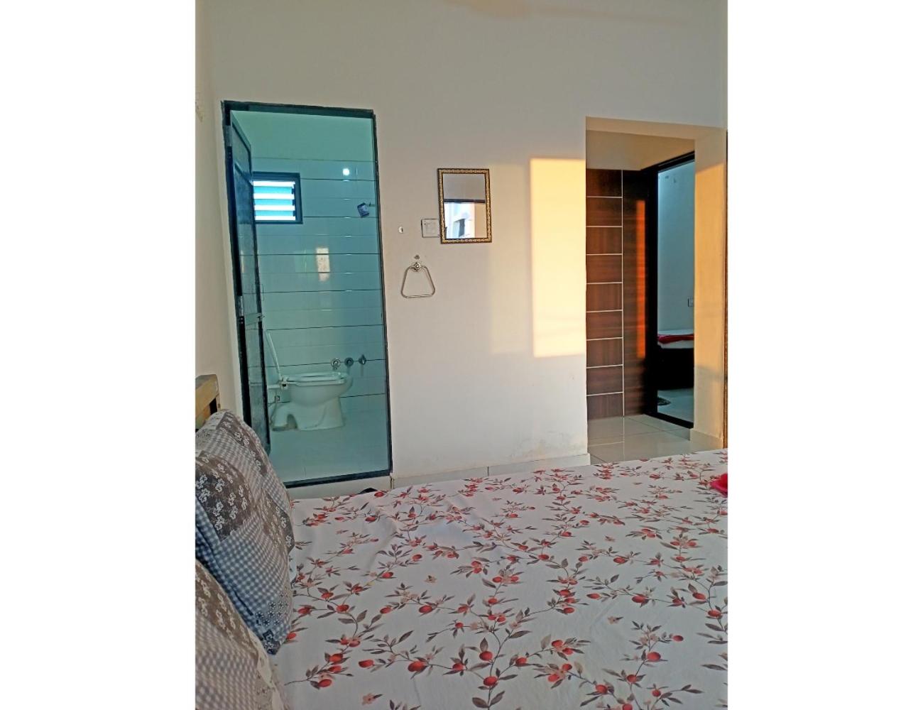 Joshi Homestay,Gurudeshwar view 4