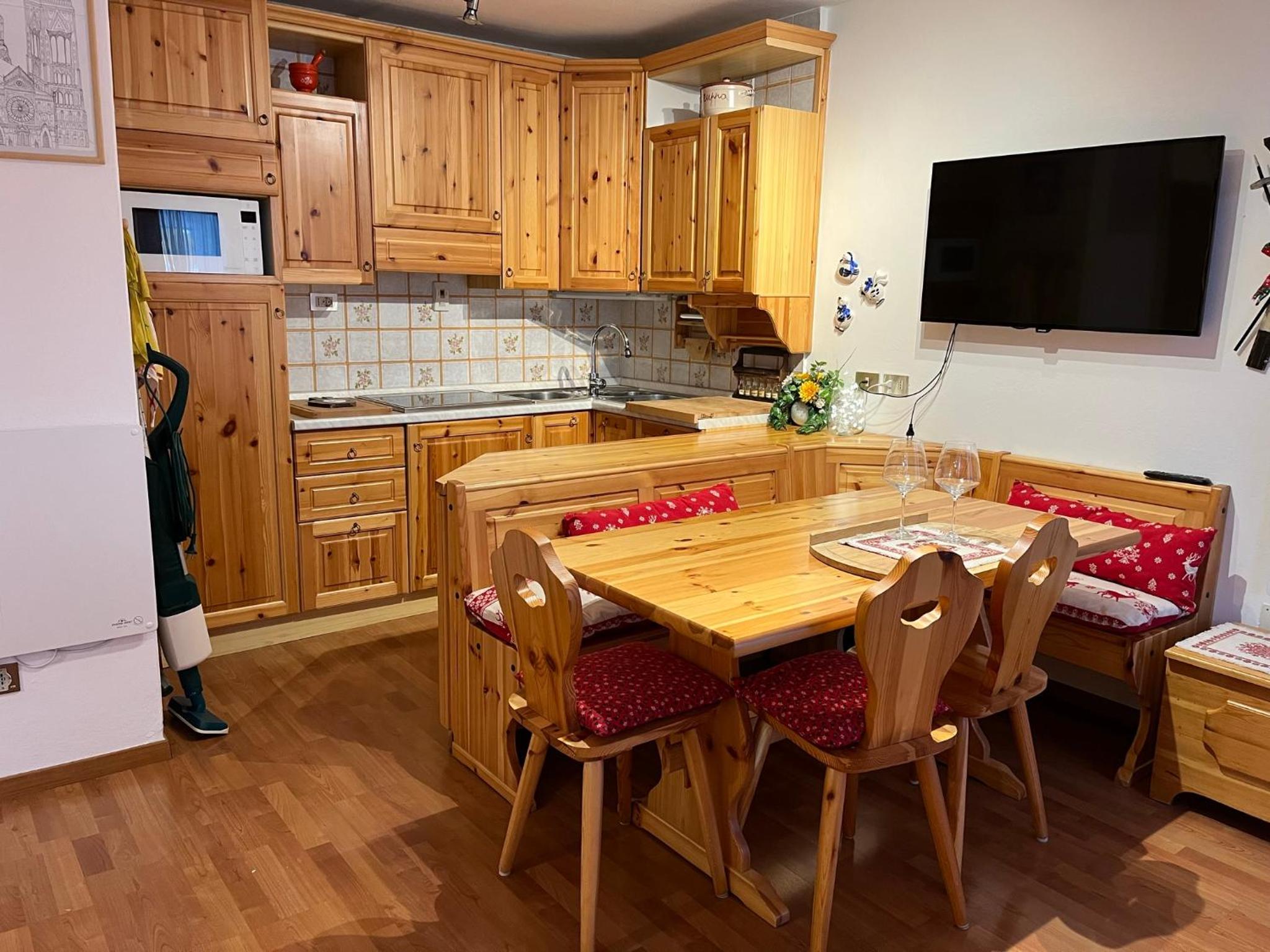 MARMOLADA APARTMENTS on Sellaronda-Ski-Tour