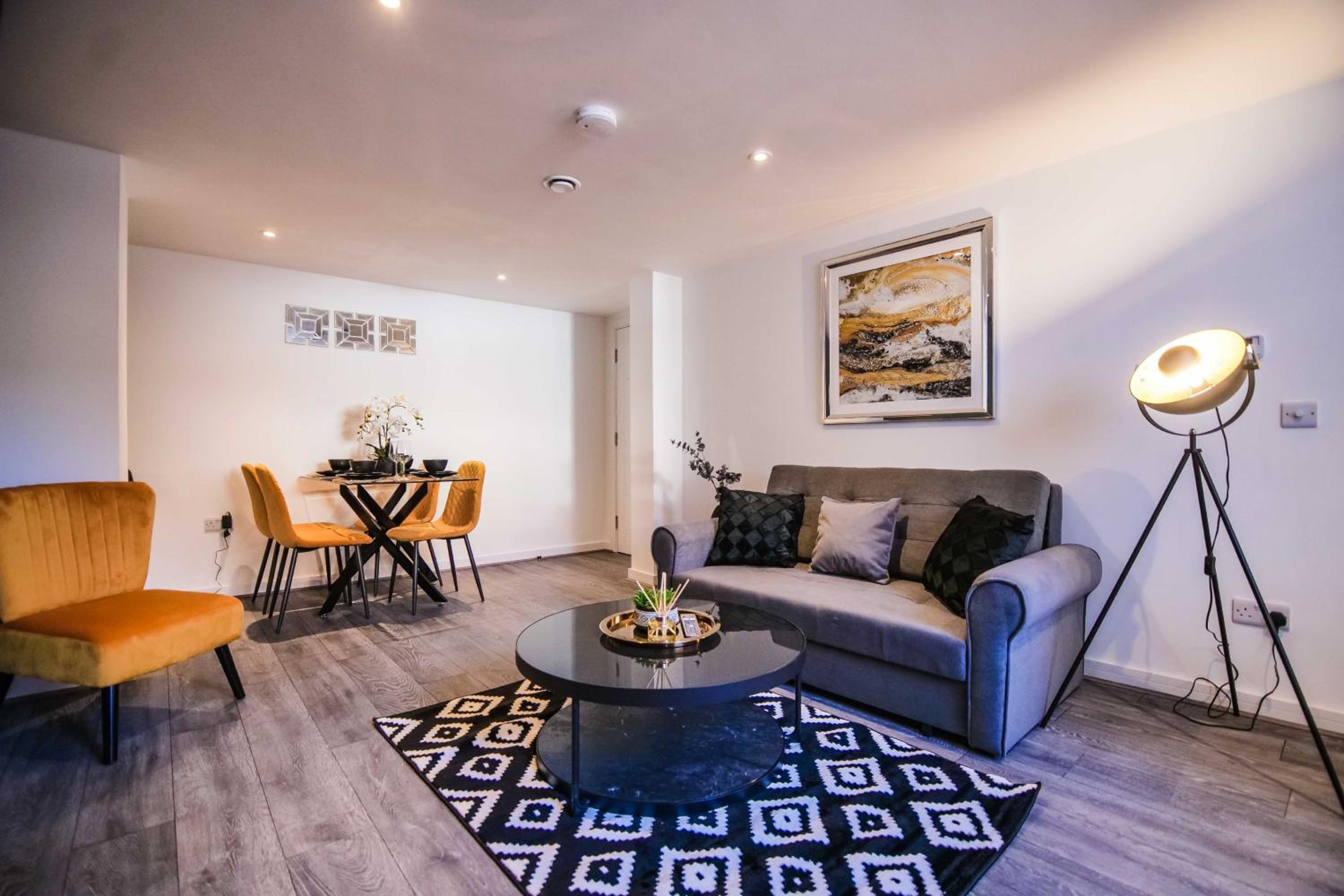 Apartment 1 - The Crescent view 4