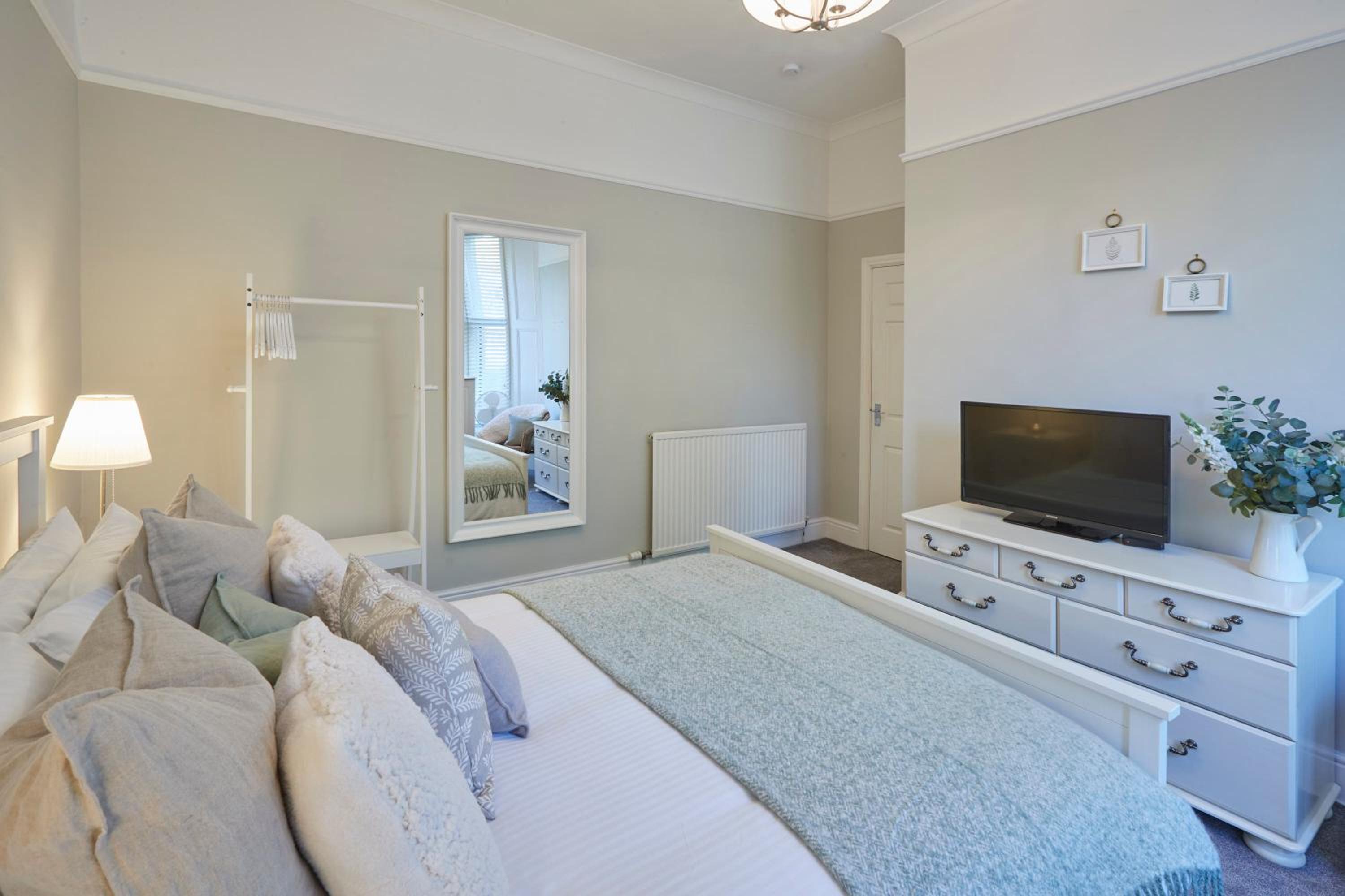Host & Stay - Sandpiper Apartment view 2