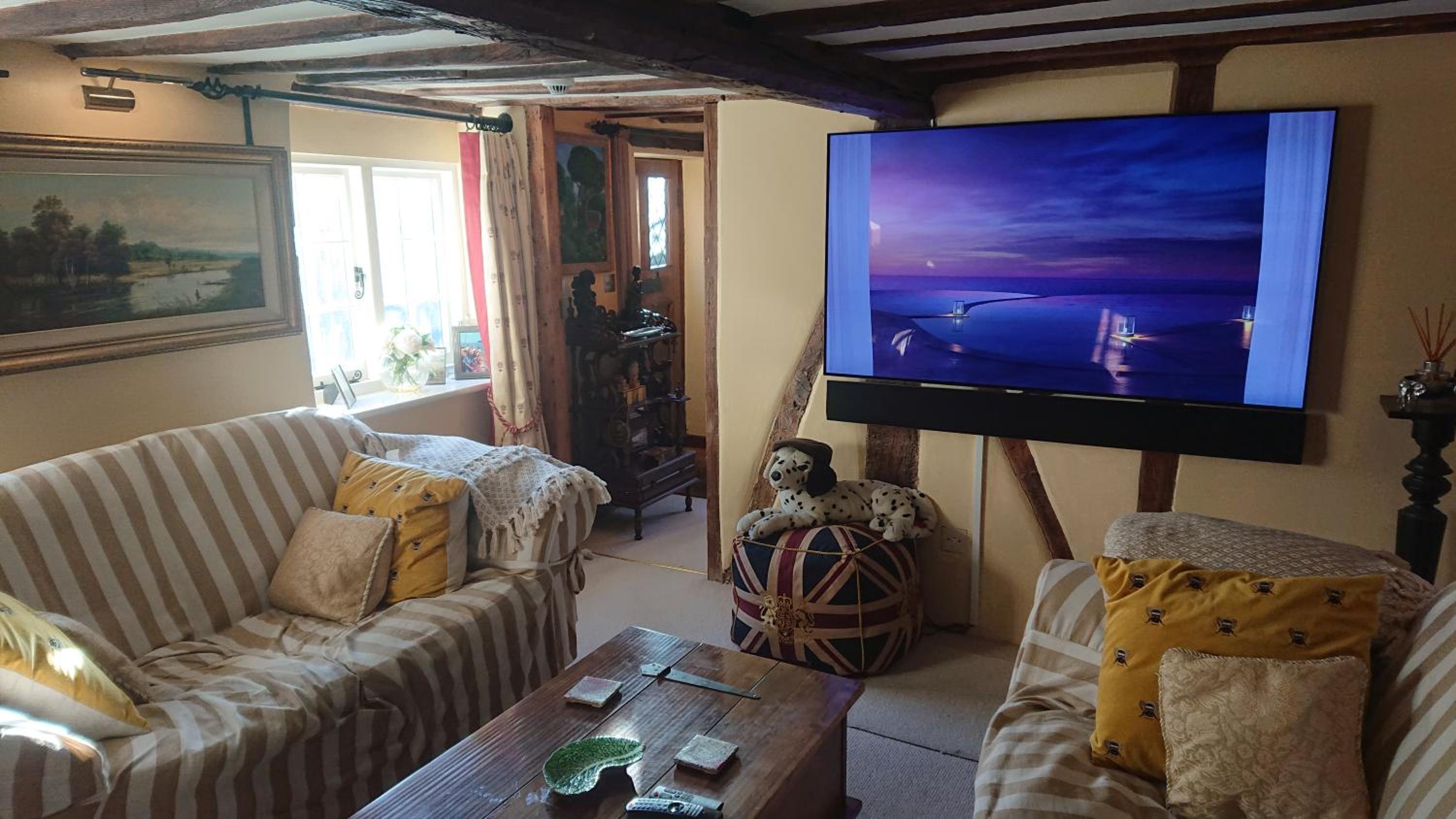 17th Century 2-Bed Sleeps 4 Free Parking view 4