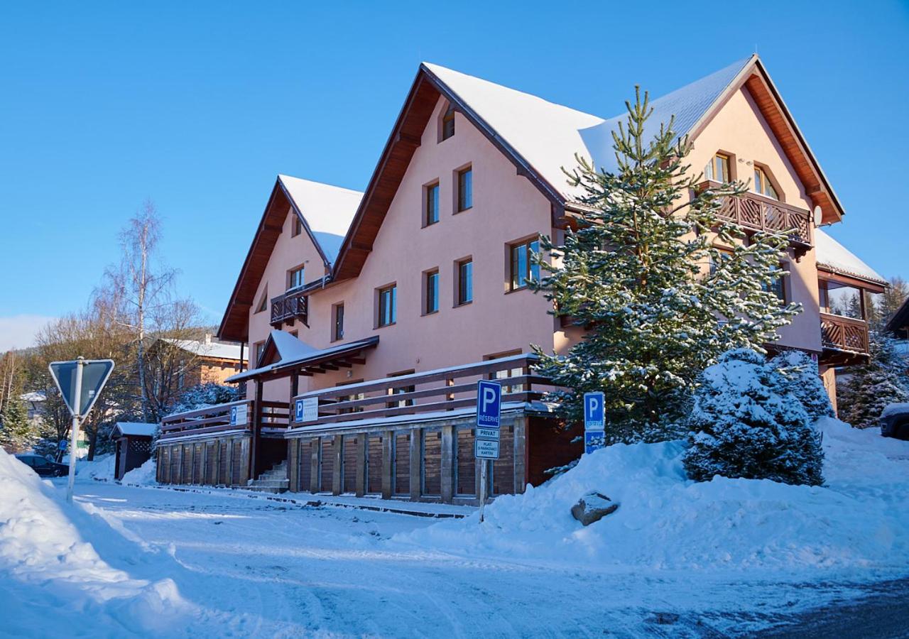 Slunný a vzdušný Apartmán Astra - by Relax Harrachov view 4
