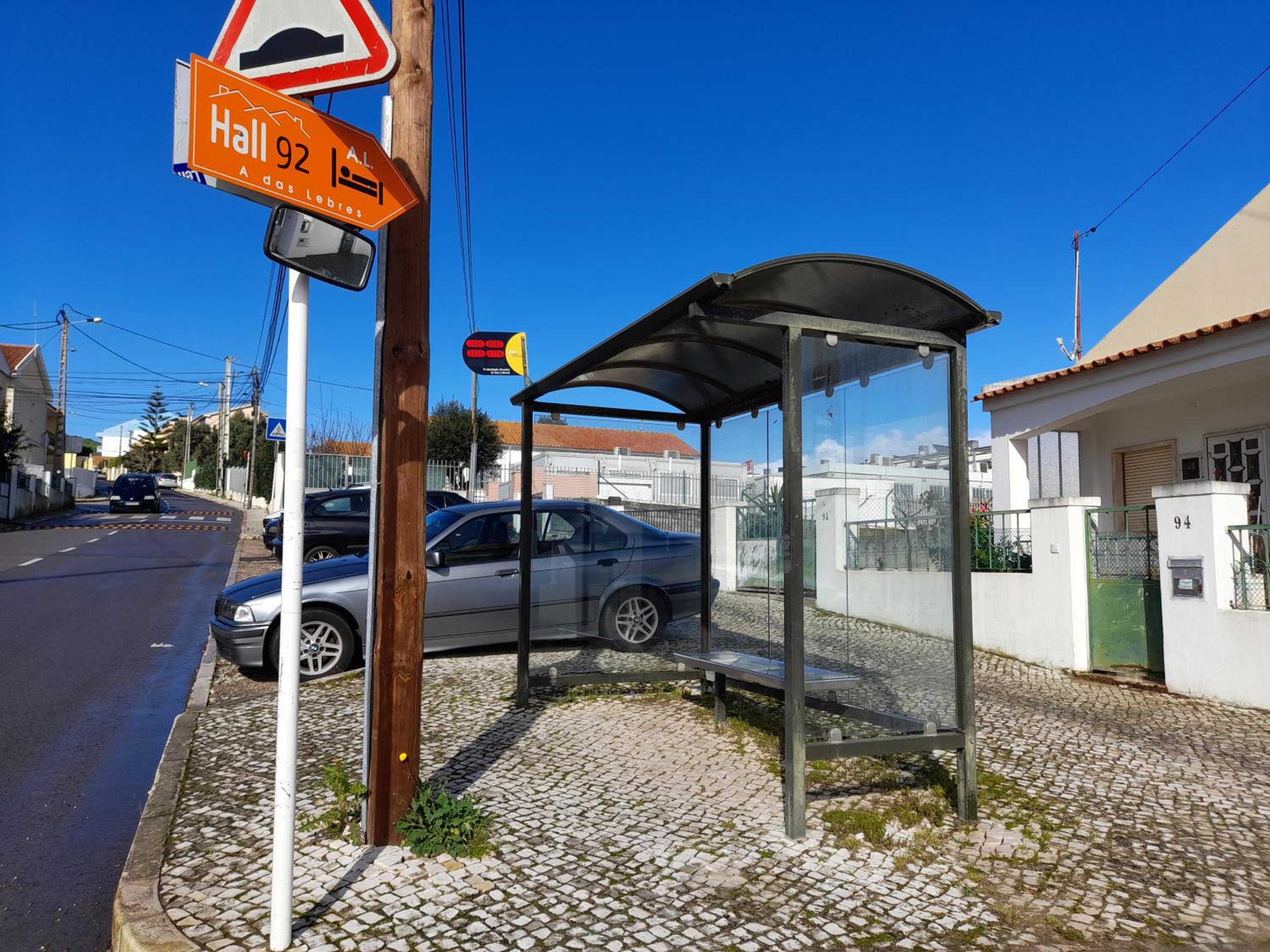 Hall 92 Quartos com WC em moradia com piscina A-das-Lebres Loures