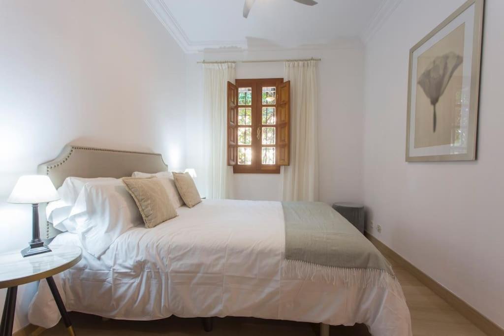 Andalusian villa on the sea and the bay of Malaga
