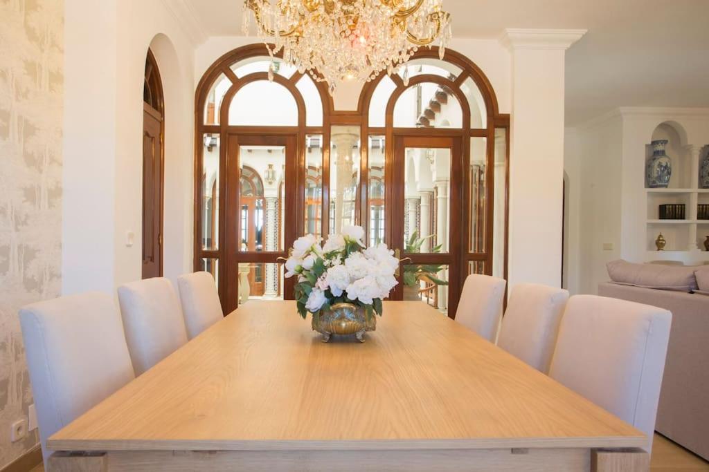 Andalusian villa on the sea and the bay of Malaga