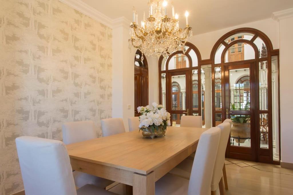 Andalusian villa on the sea and the bay of Malaga